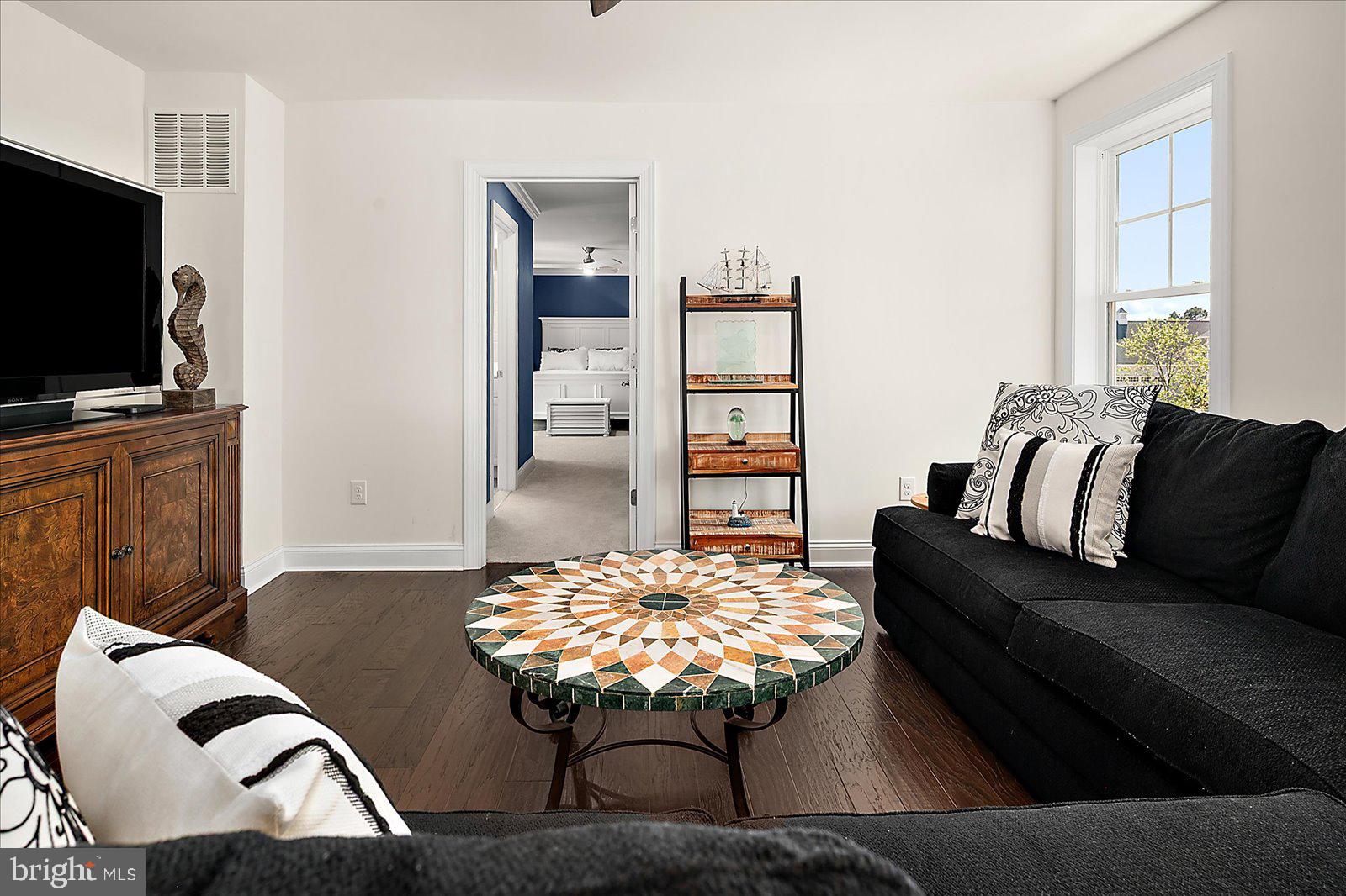 PENINSULA - Residential