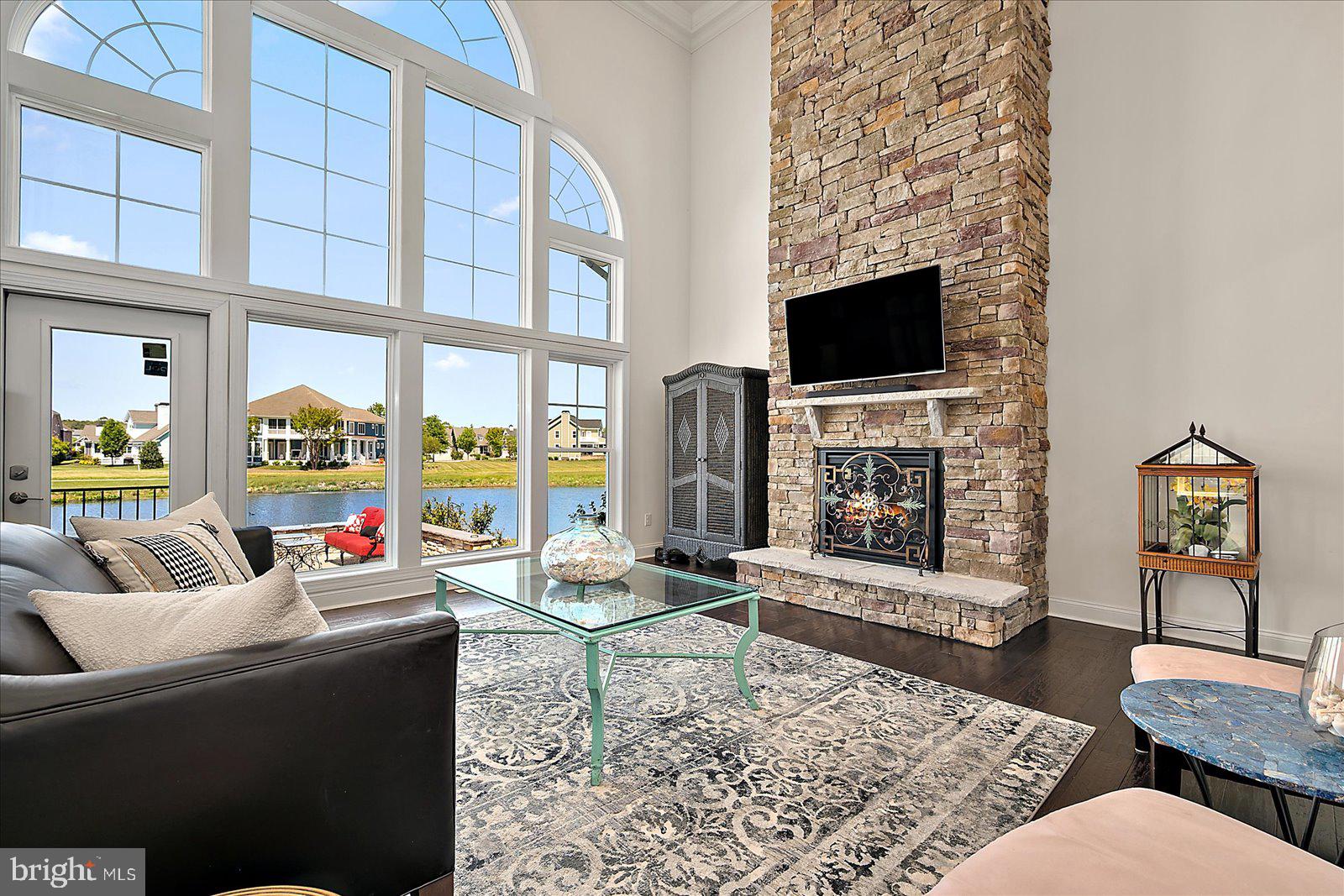 PENINSULA - Residential