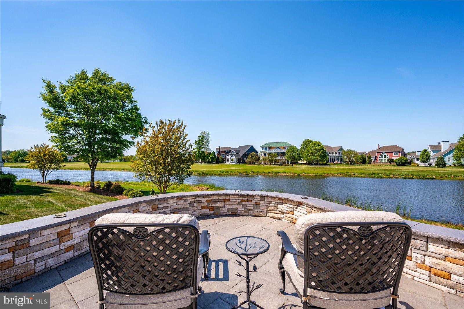 PENINSULA - Residential