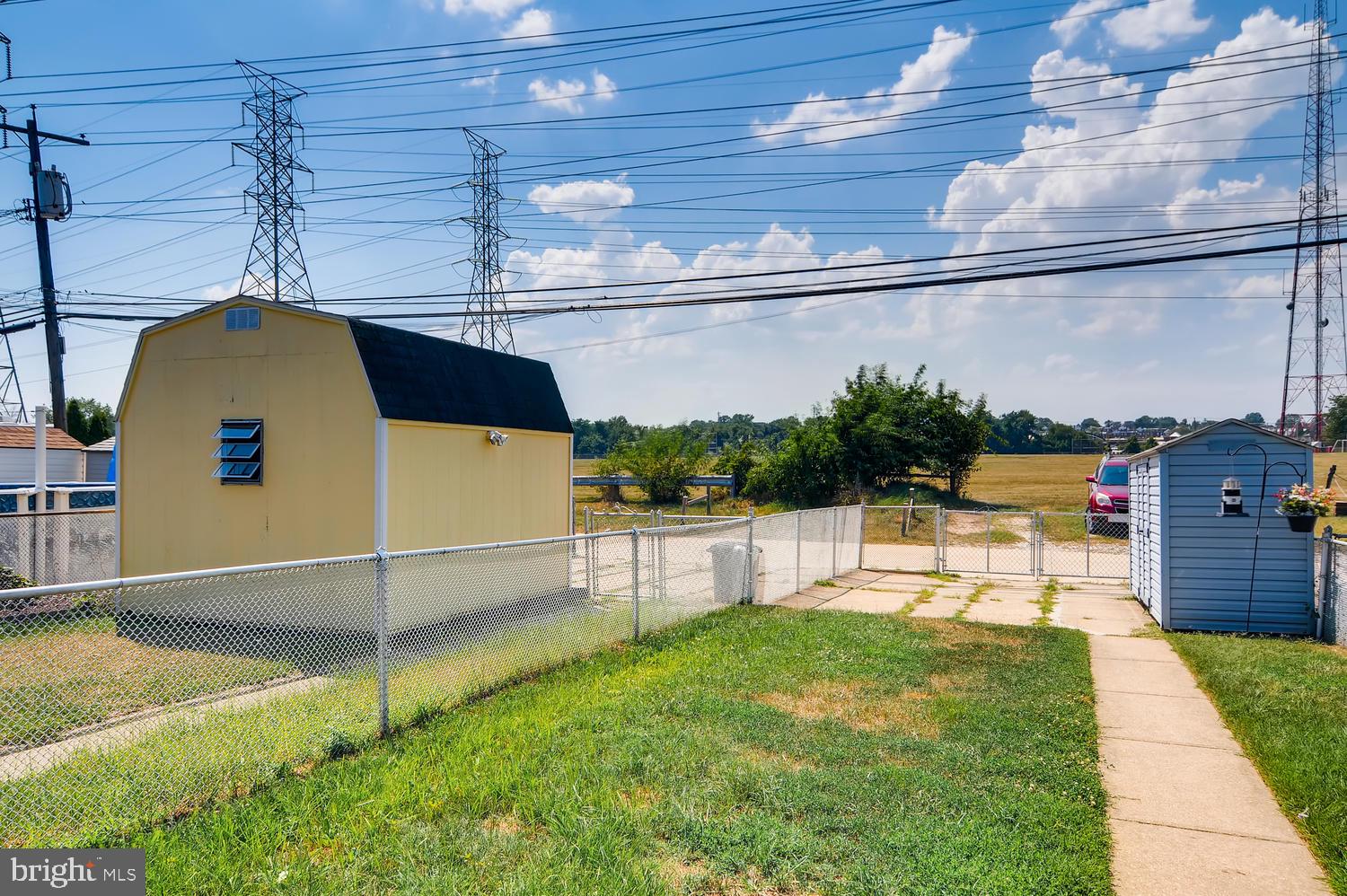 EASTFIELD - Residential