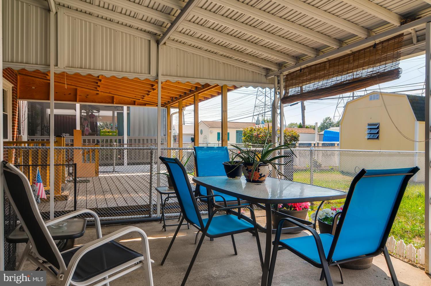 EASTFIELD - Residential