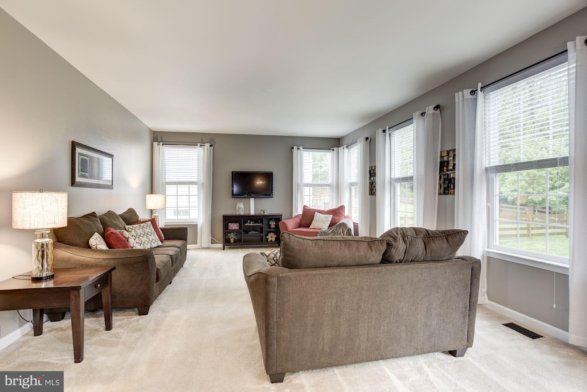 MOUNTAIN VALLEY - Residential