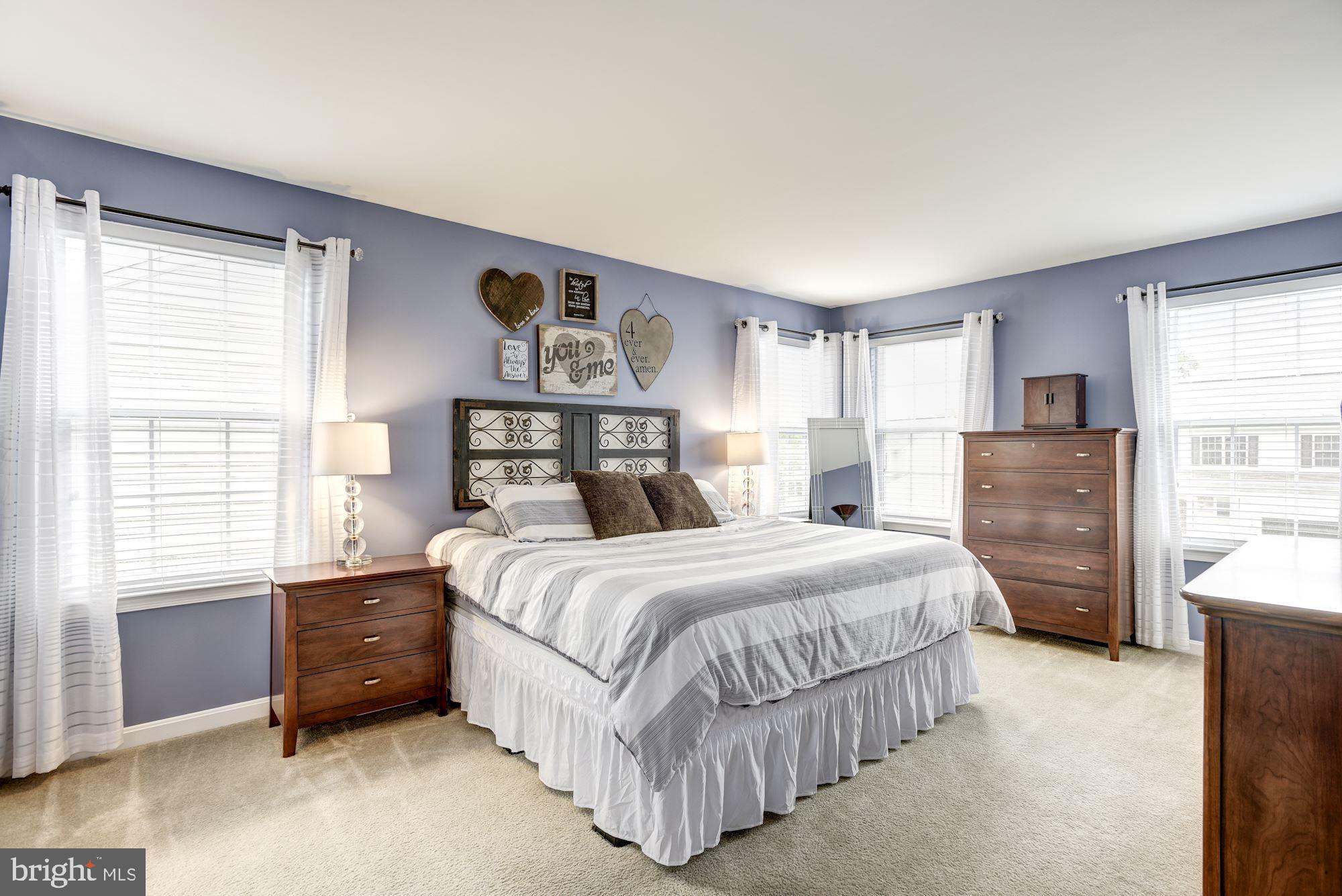 MOUNTAIN VALLEY - Residential