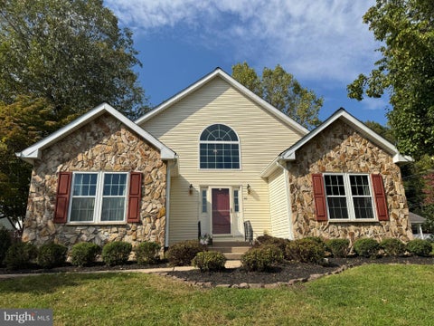 Photo of 40 Valley View Drive, LANGHORNE, PA 19053 (MLS # PABU2133368)