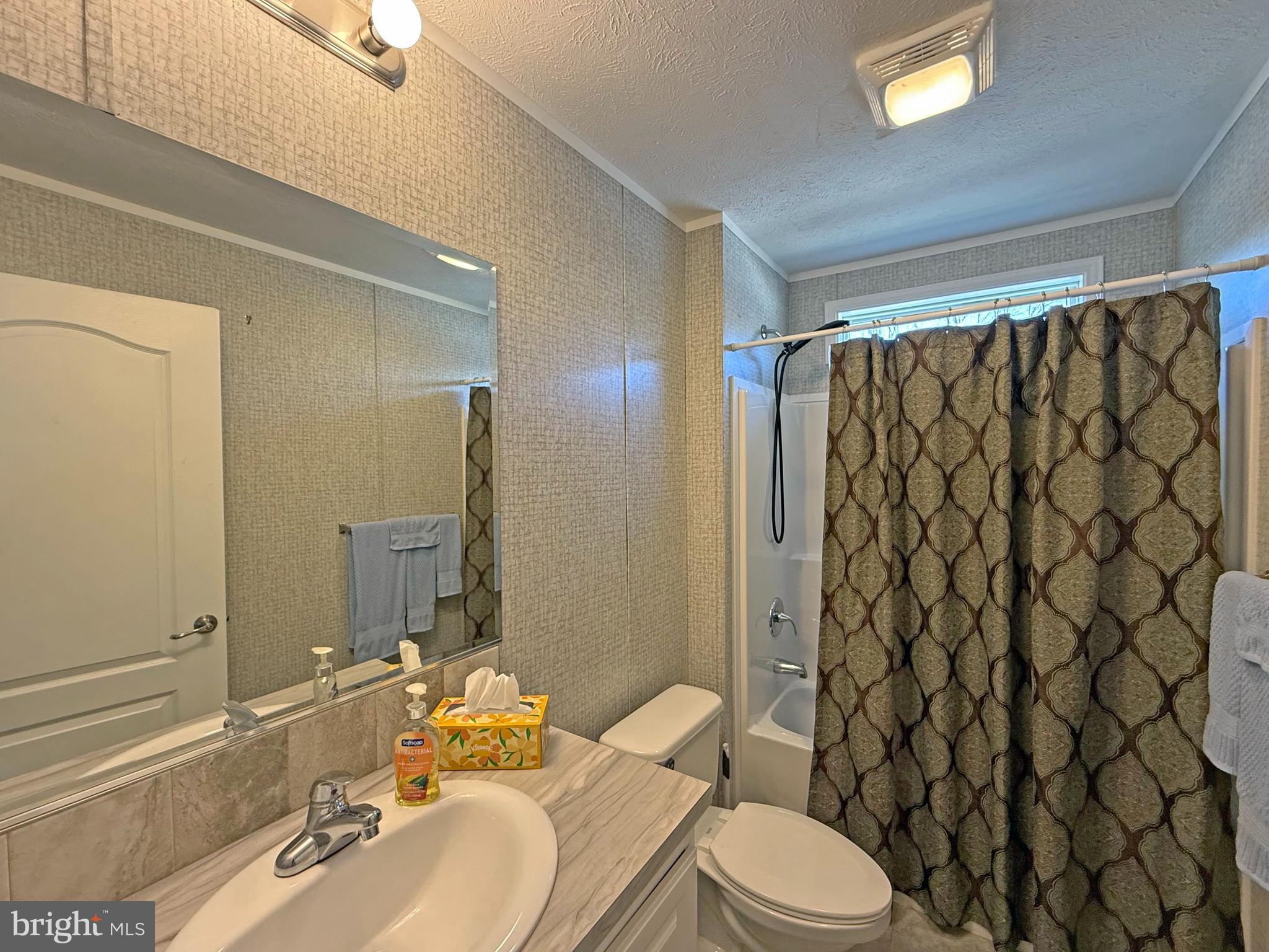 WHISPERING PINE MHP - Residential