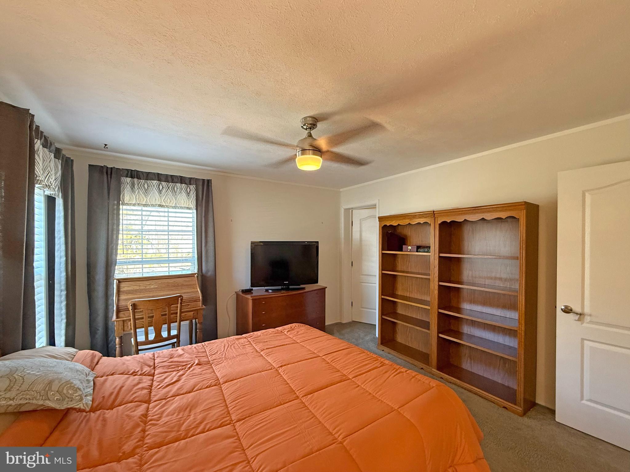 WHISPERING PINE MHP - Residential