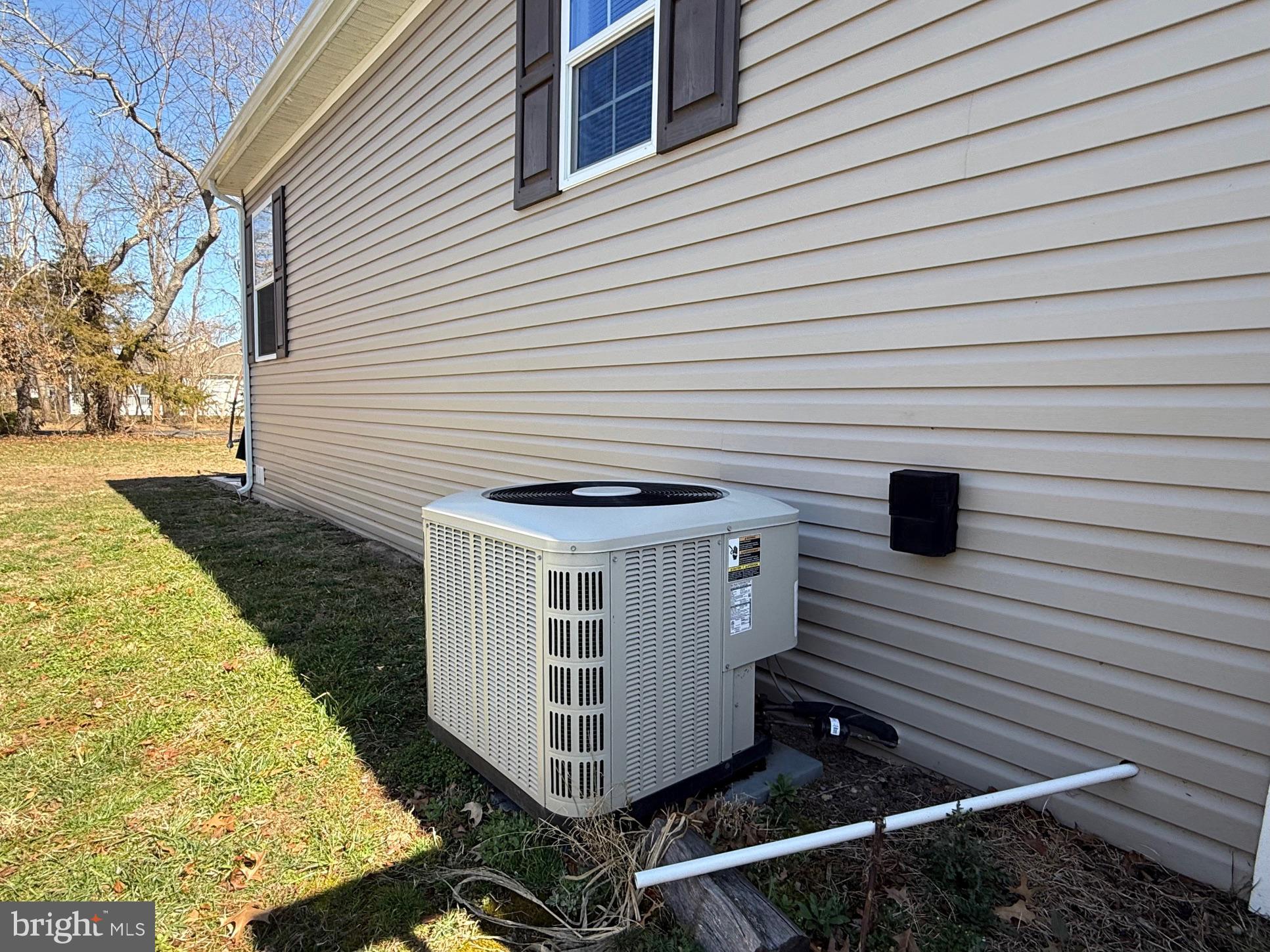 WHISPERING PINE MHP - Residential