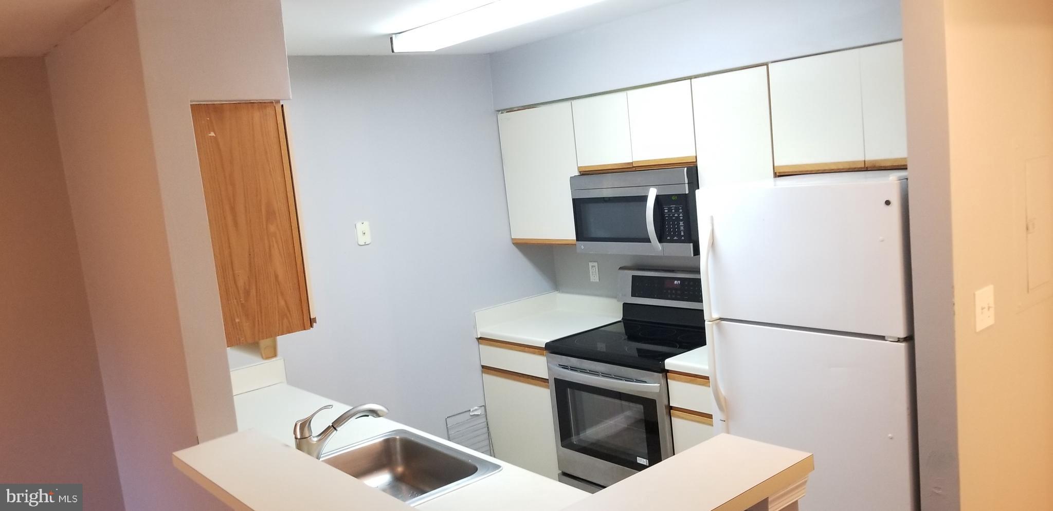 PONDS AT CENTREVILLE - Residential