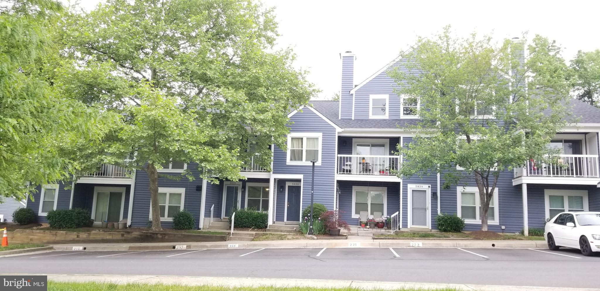 PONDS AT CENTREVILLE - Residential