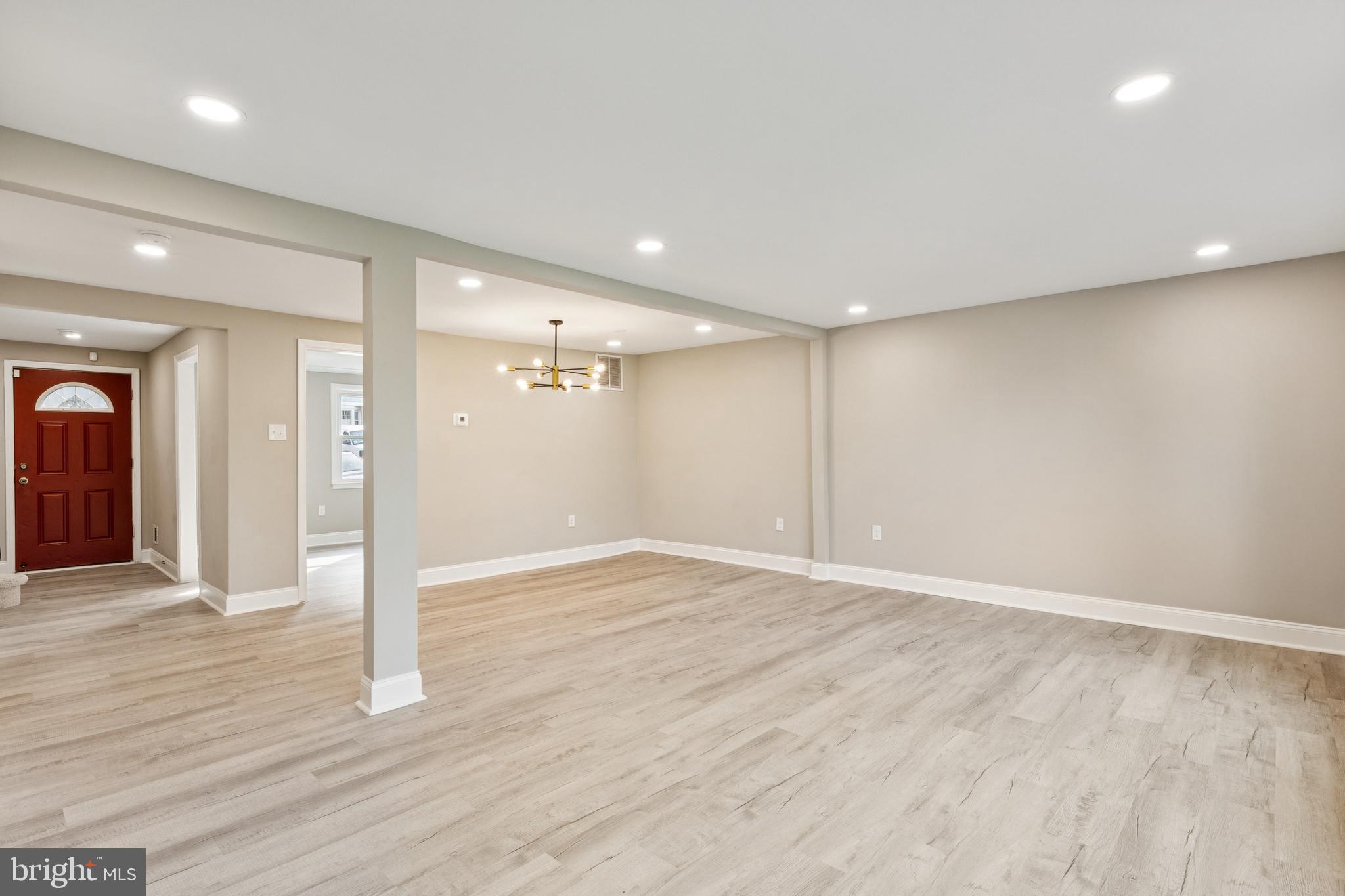 PINEWOOD HILL - Residential