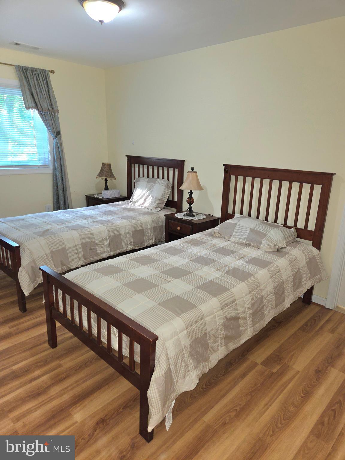 PT WHEATON OUT - Business Opportunity