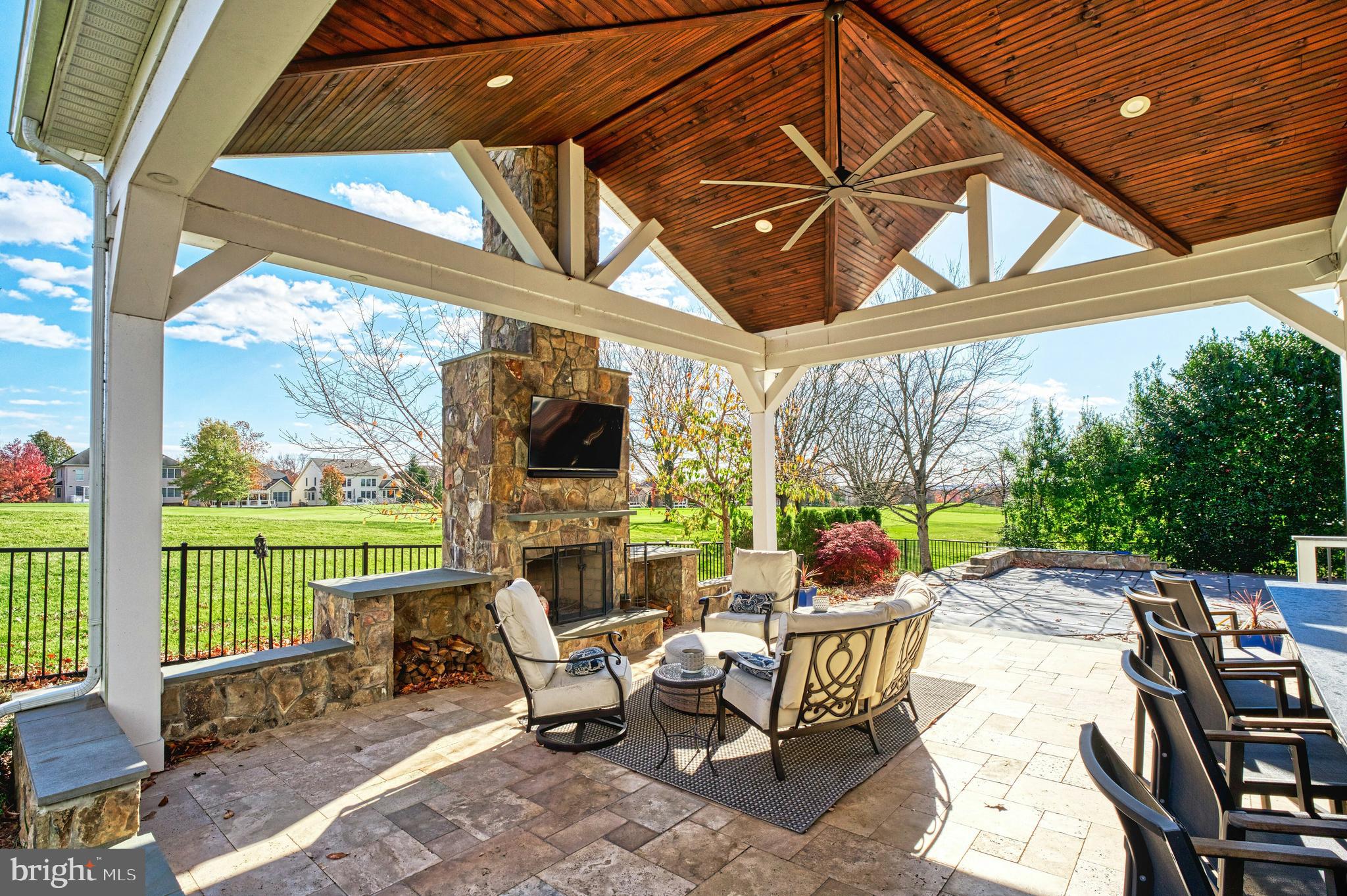 BELMONT COUNTRY CLUB - Residential