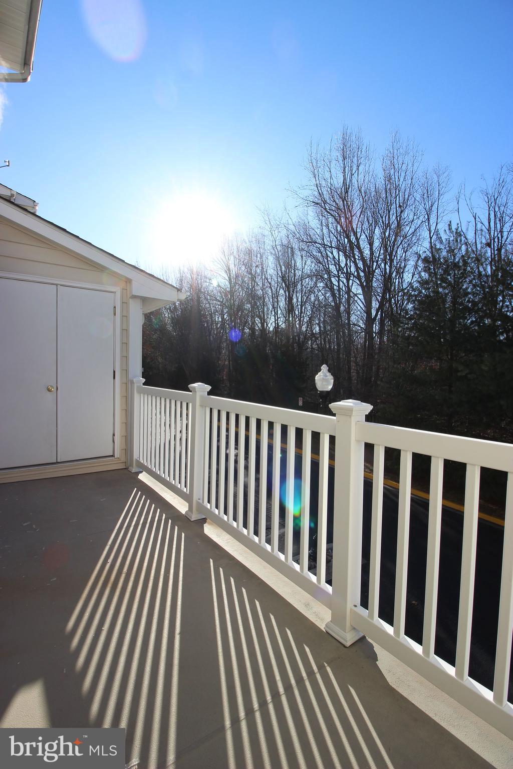 BUCKINGHAM STATION - Residential Lease