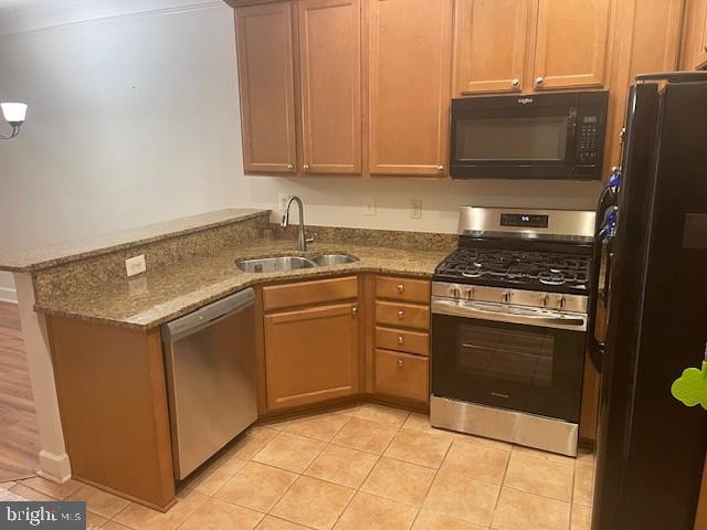 BUCKINGHAM STATION - Residential Lease