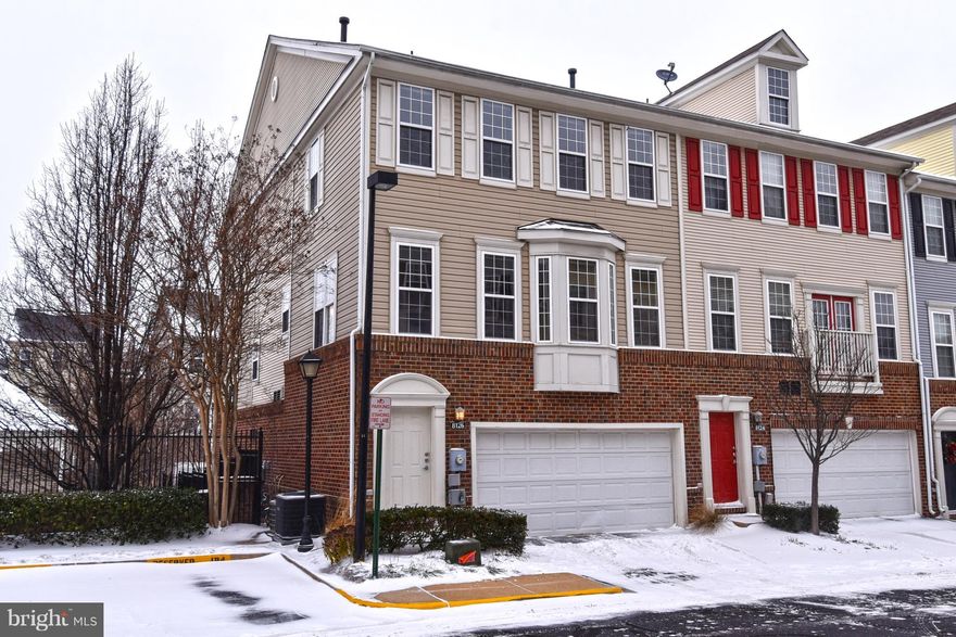 Bright and spacious end-unit townhouse with 2-car garage in High Pointe at Jefferson. Convenient to beltway, Rt 50, Dunn Loring metro, and Mosaic district. Hardwood floors (bamboo) throughout. Updated kitchen and baths with granite counters. Open floor plan. Spacious master suite with walk-in closet and en-suite bath. Extra storage in garage. Community center and pool. Filled with light!