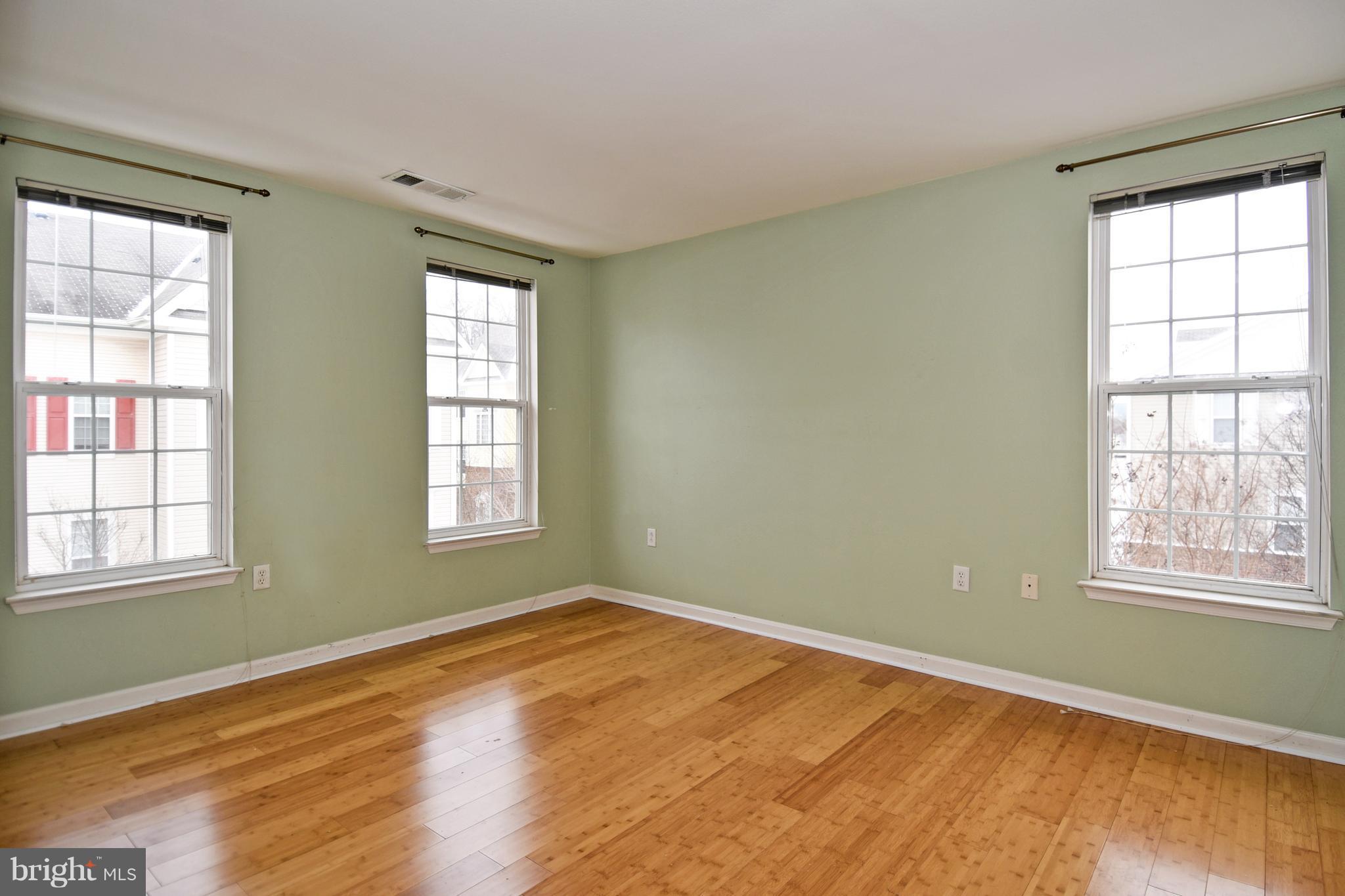 HIGH POINTE AT JEFFERSON PARK - Residential Lease