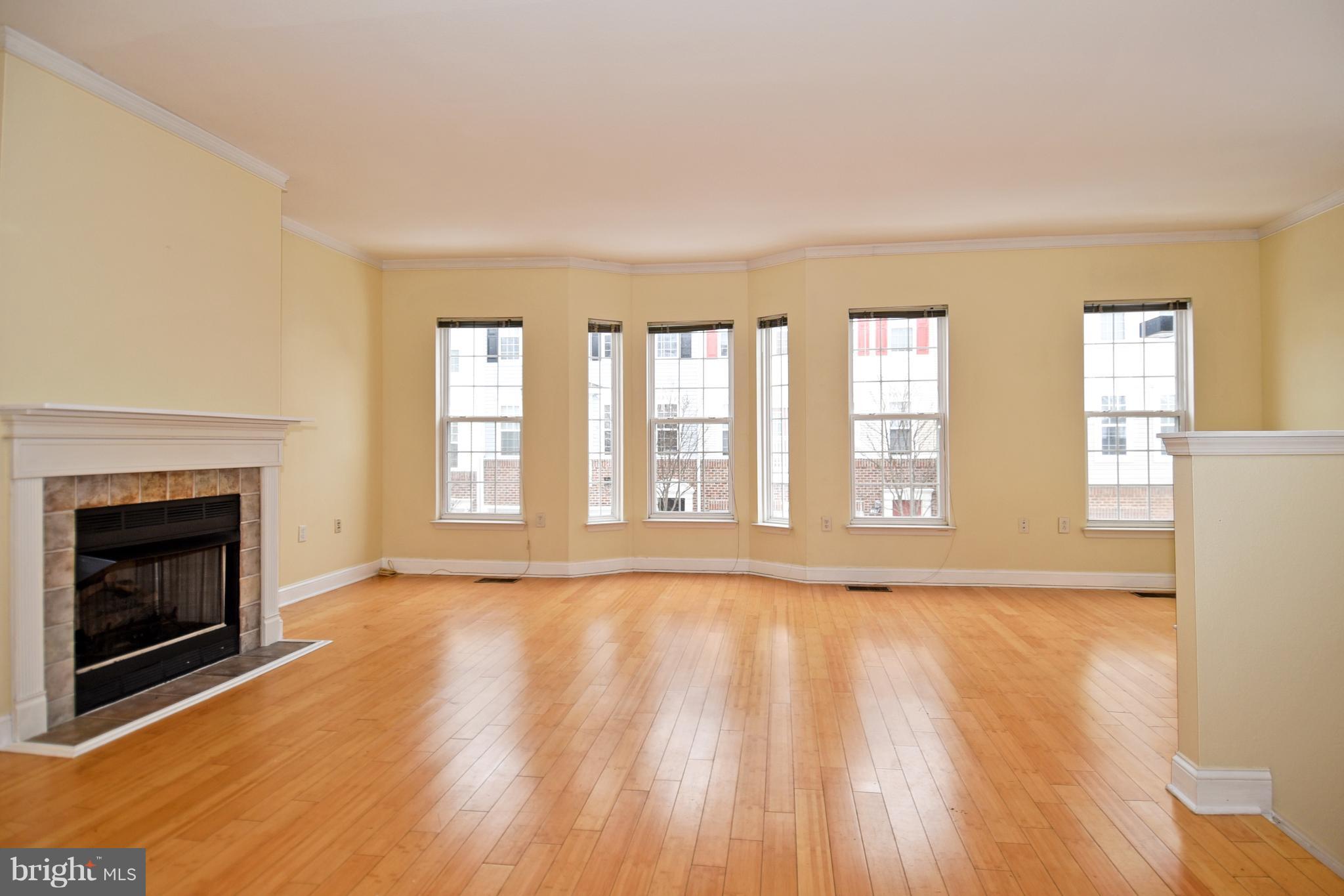 HIGH POINTE AT JEFFERSON PARK - Residential Lease