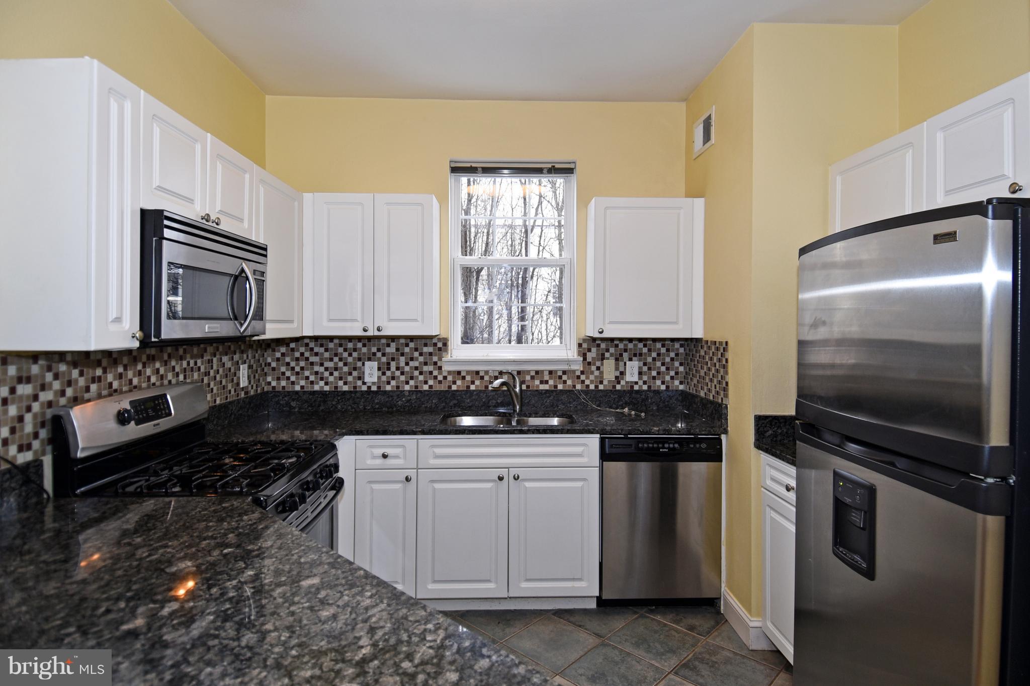 HIGH POINTE AT JEFFERSON PARK - Residential Lease