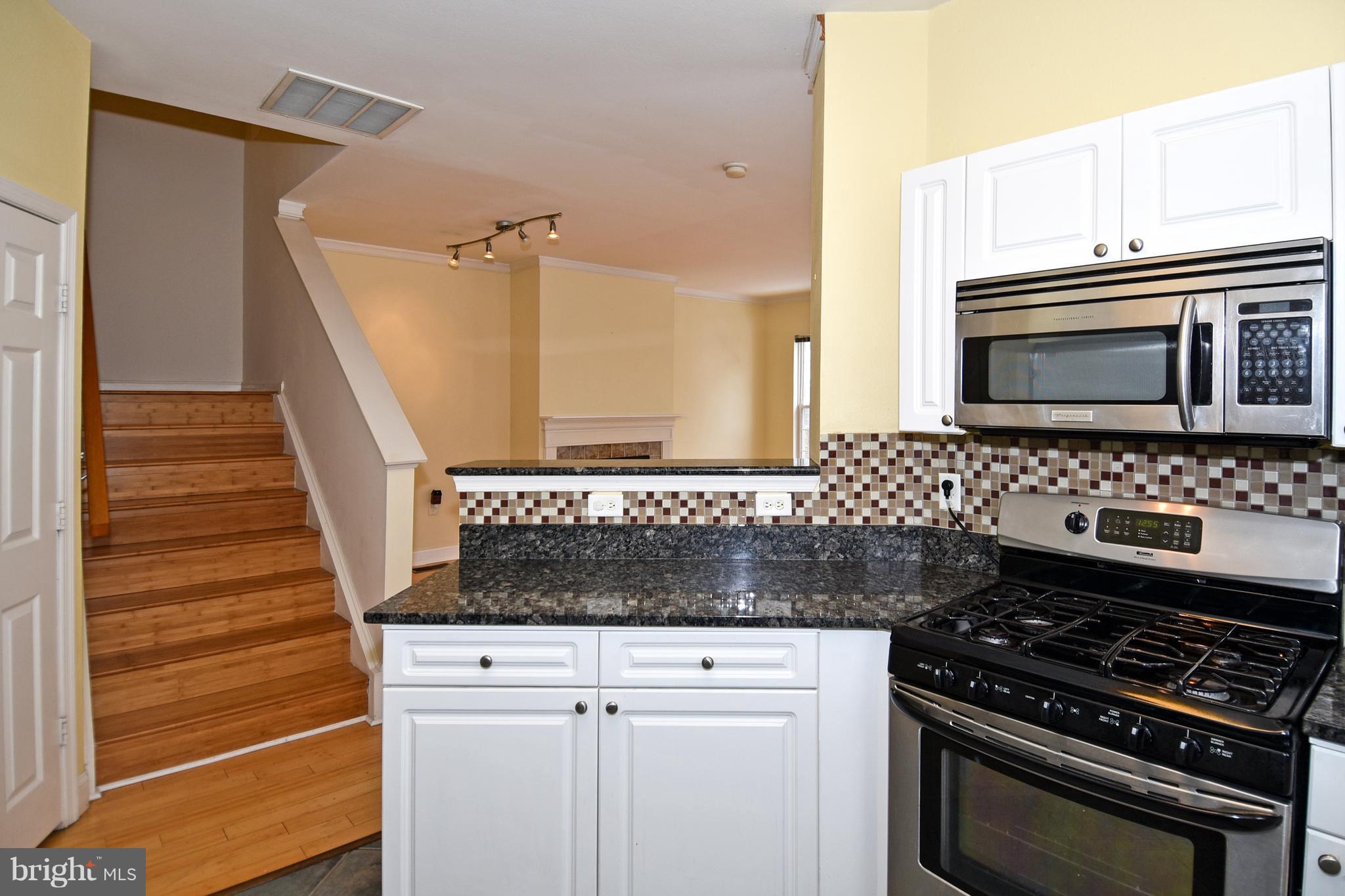 HIGH POINTE AT JEFFERSON PARK - Residential Lease