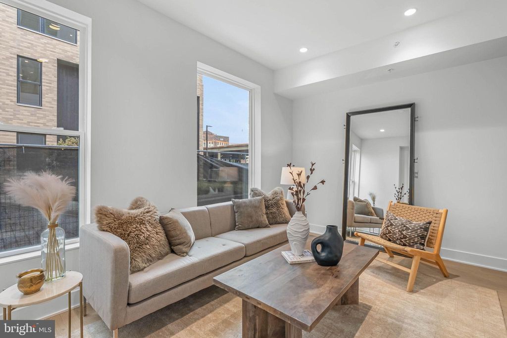 Photo of 635 N 7th Street #H3A, PHILADELPHIA, PA 19123 (MLS # PAPH2556136)