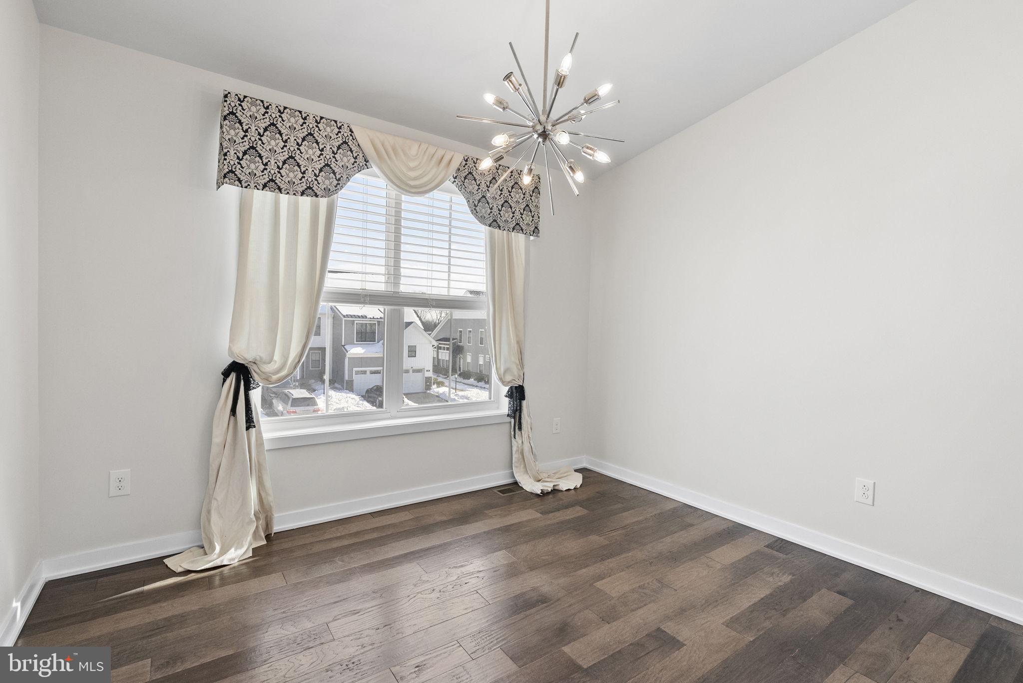 RESERVE AT CENTER SQUARE - Residential