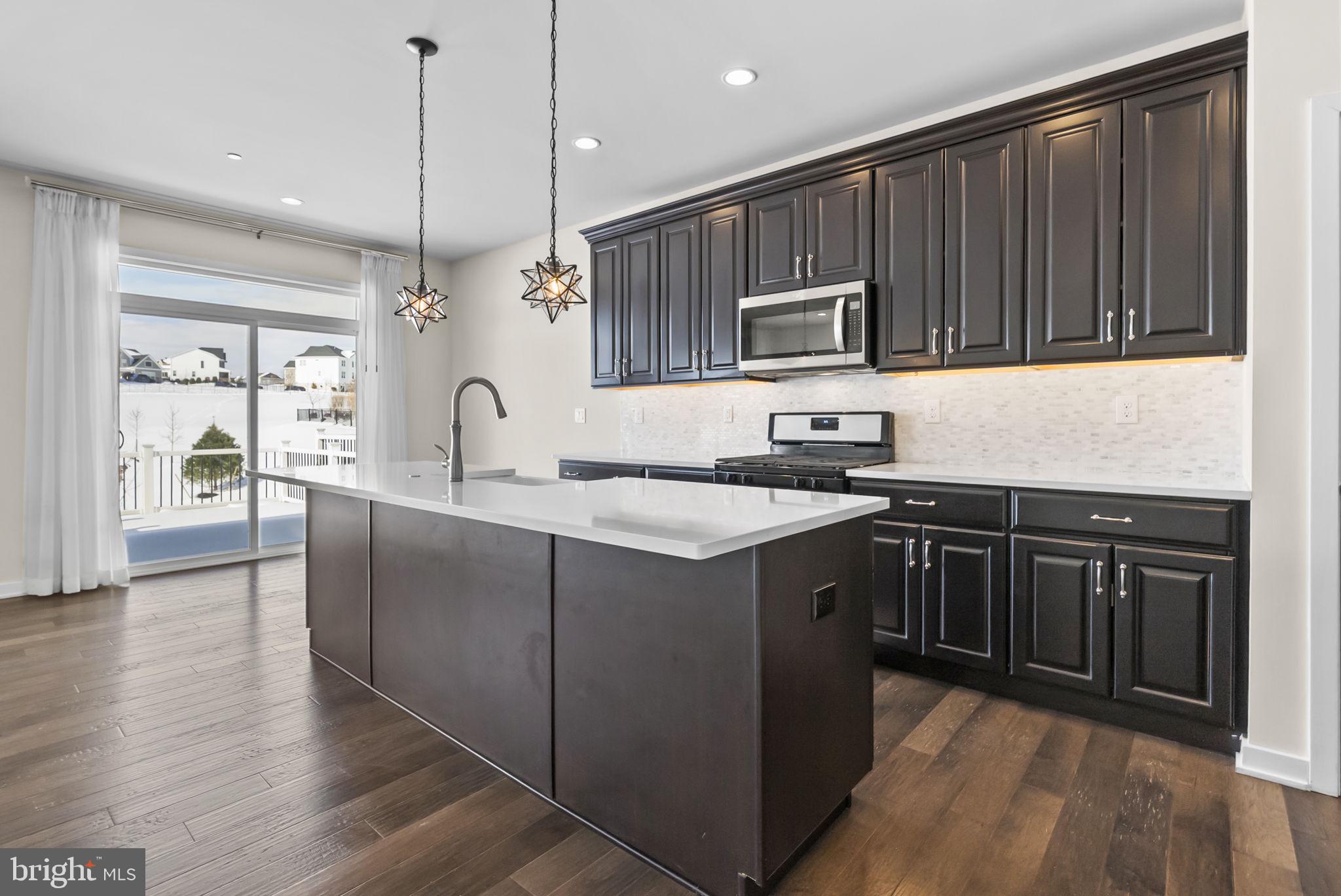 RESERVE AT CENTER SQUARE - Residential