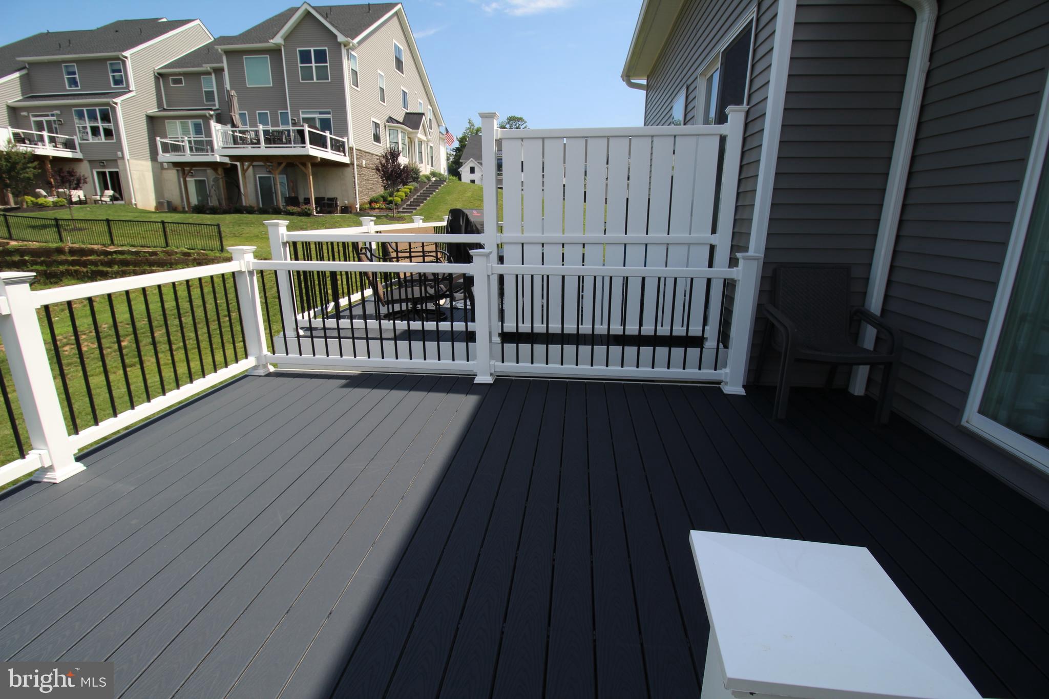 RESERVE AT CENTER SQUARE - Residential