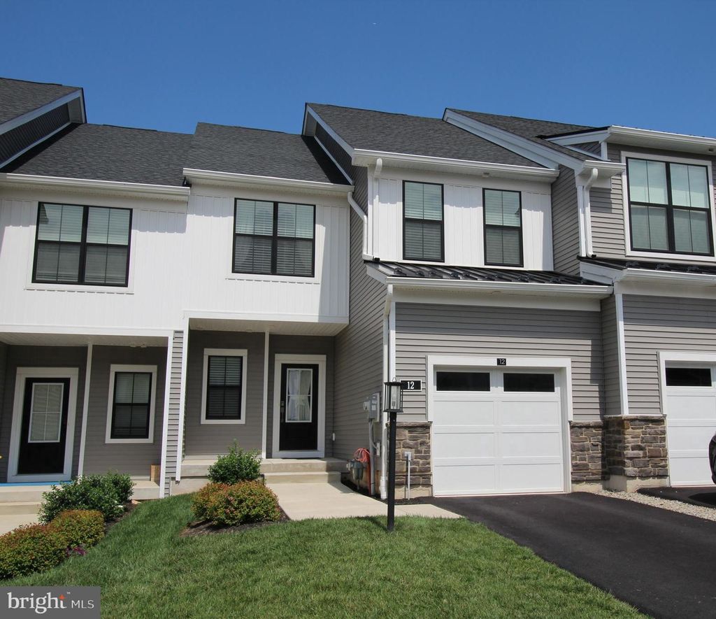 Photo of 12 Umbrell Dr, EAGLEVILLE, PA 19403 (MLS # PAMC2166418)