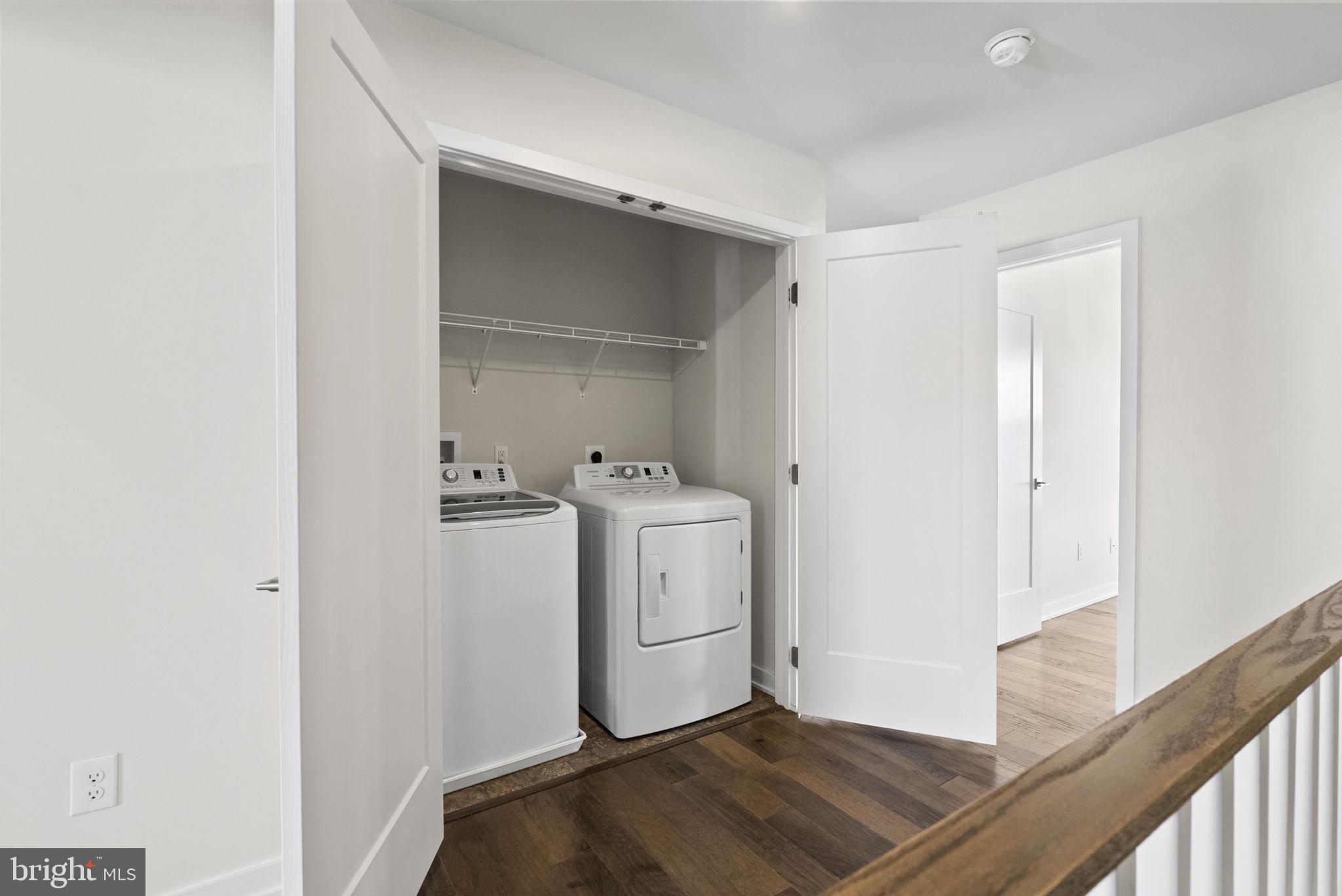 RESERVE AT CENTER SQUARE - Residential