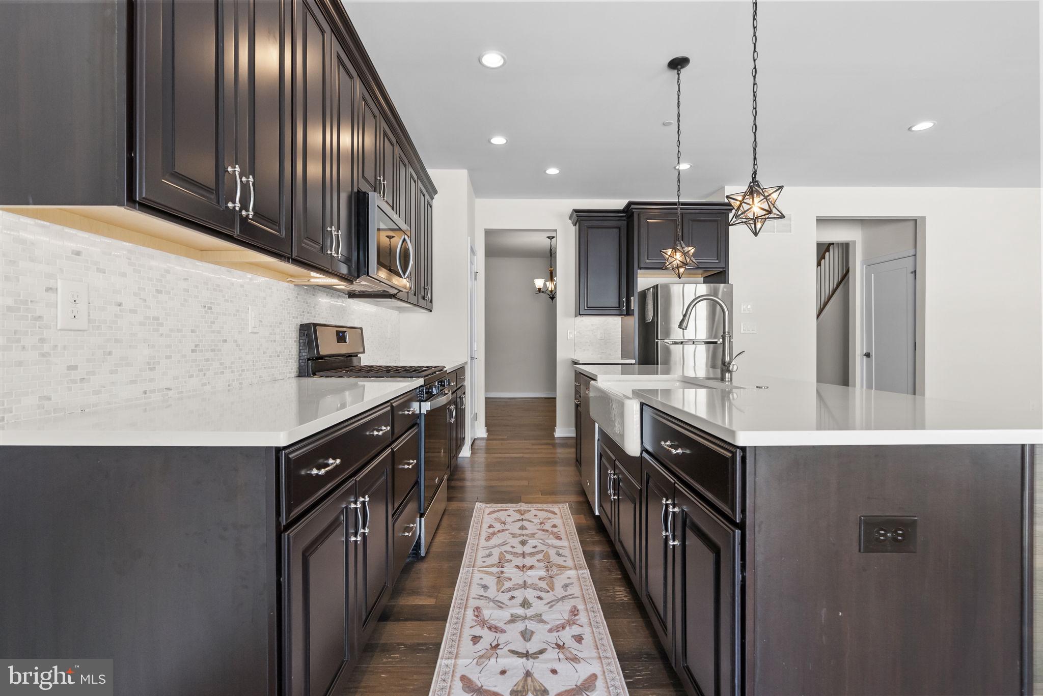 RESERVE AT CENTER SQUARE - Residential