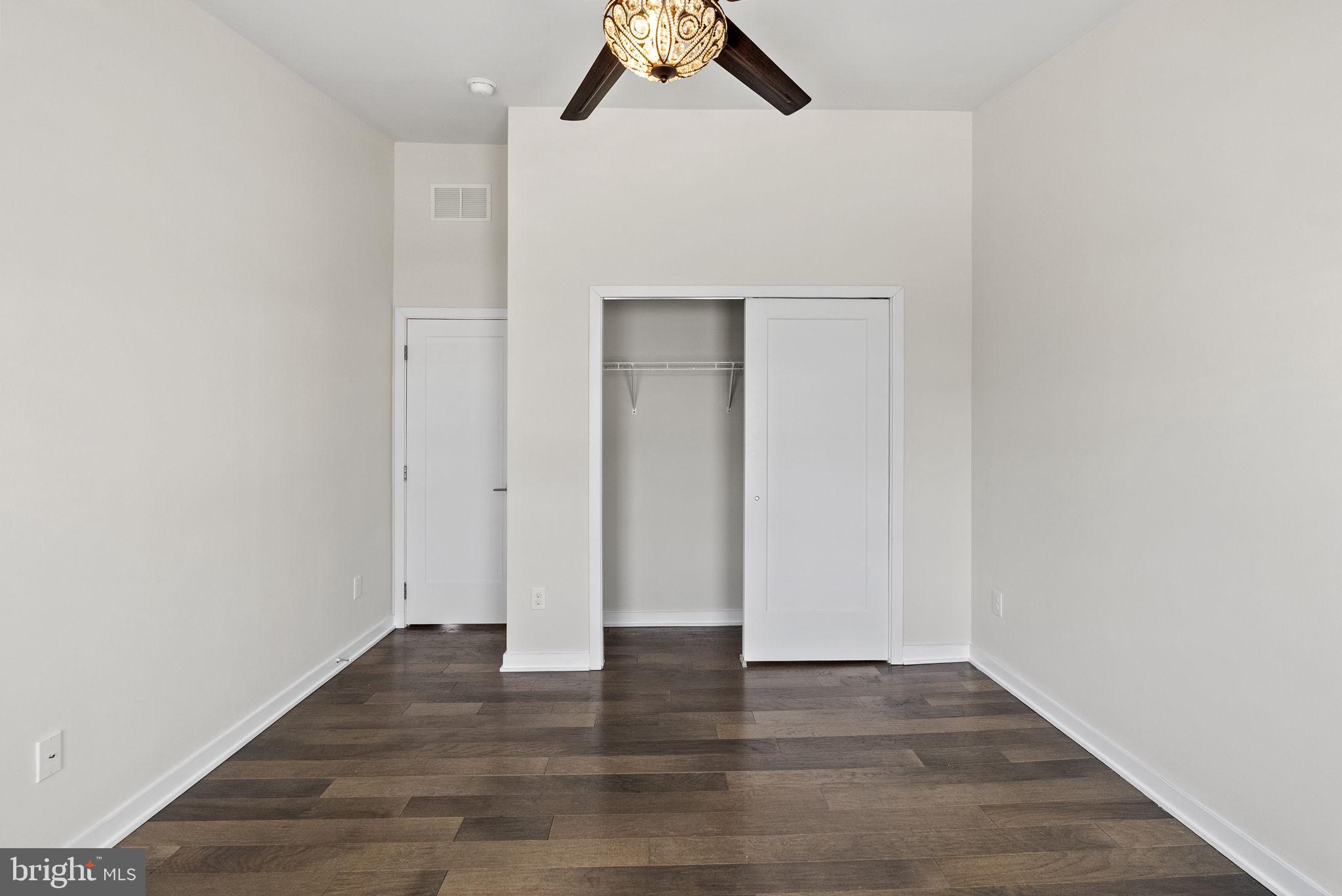 RESERVE AT CENTER SQUARE - Residential