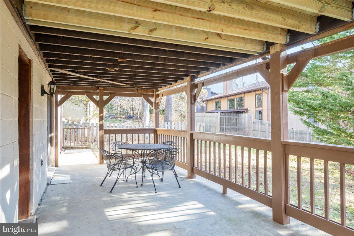 SIGNAL HILL - Residential