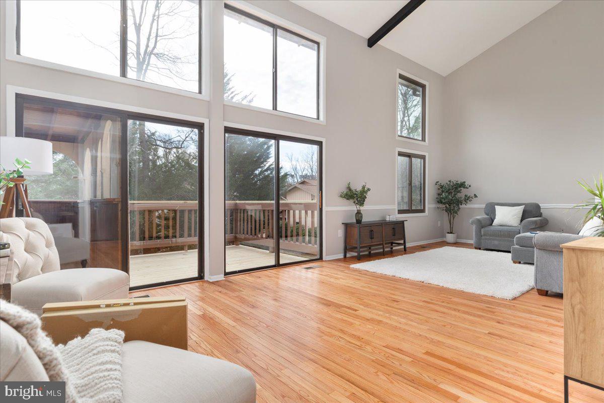 SIGNAL HILL - Residential