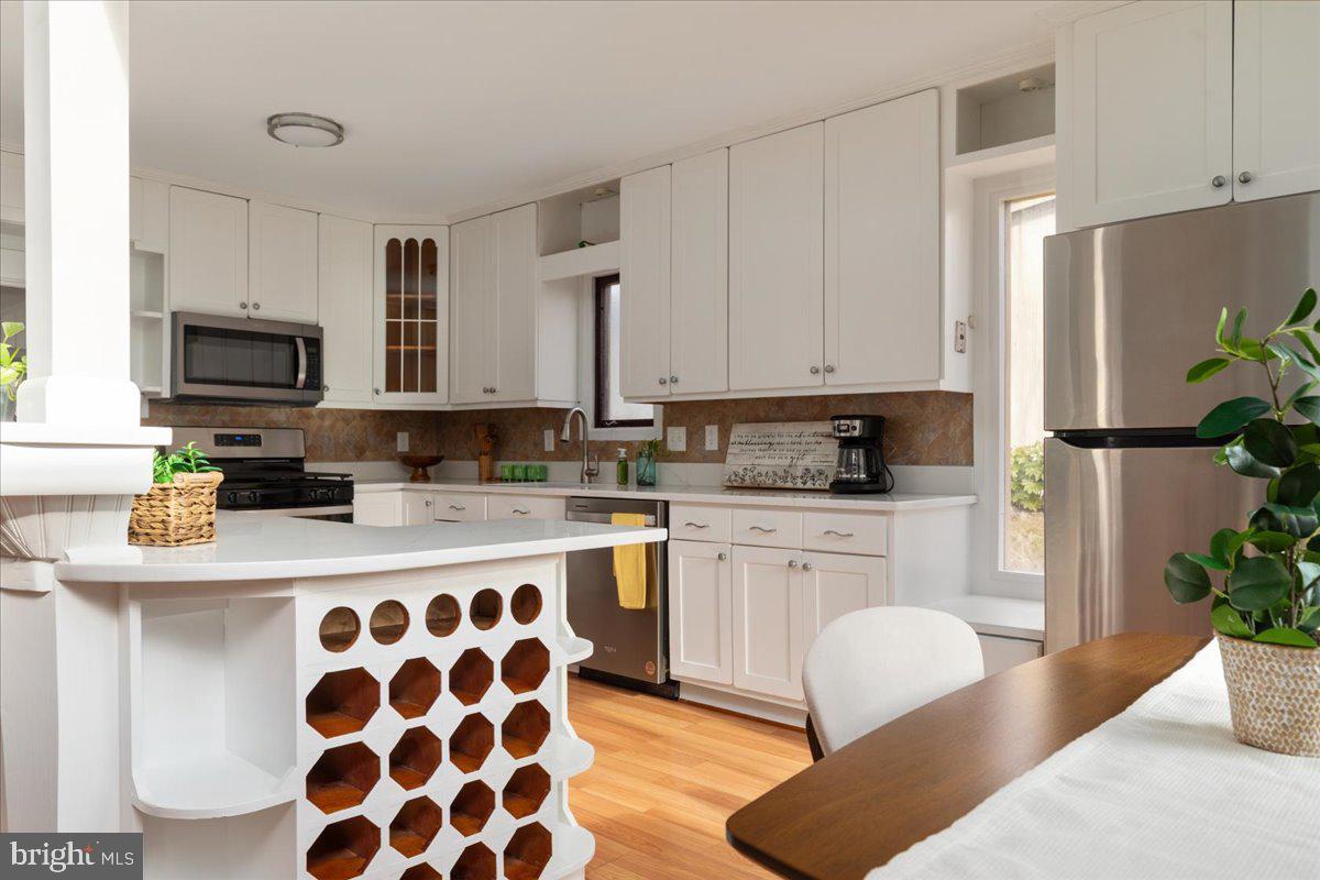 SIGNAL HILL - Residential