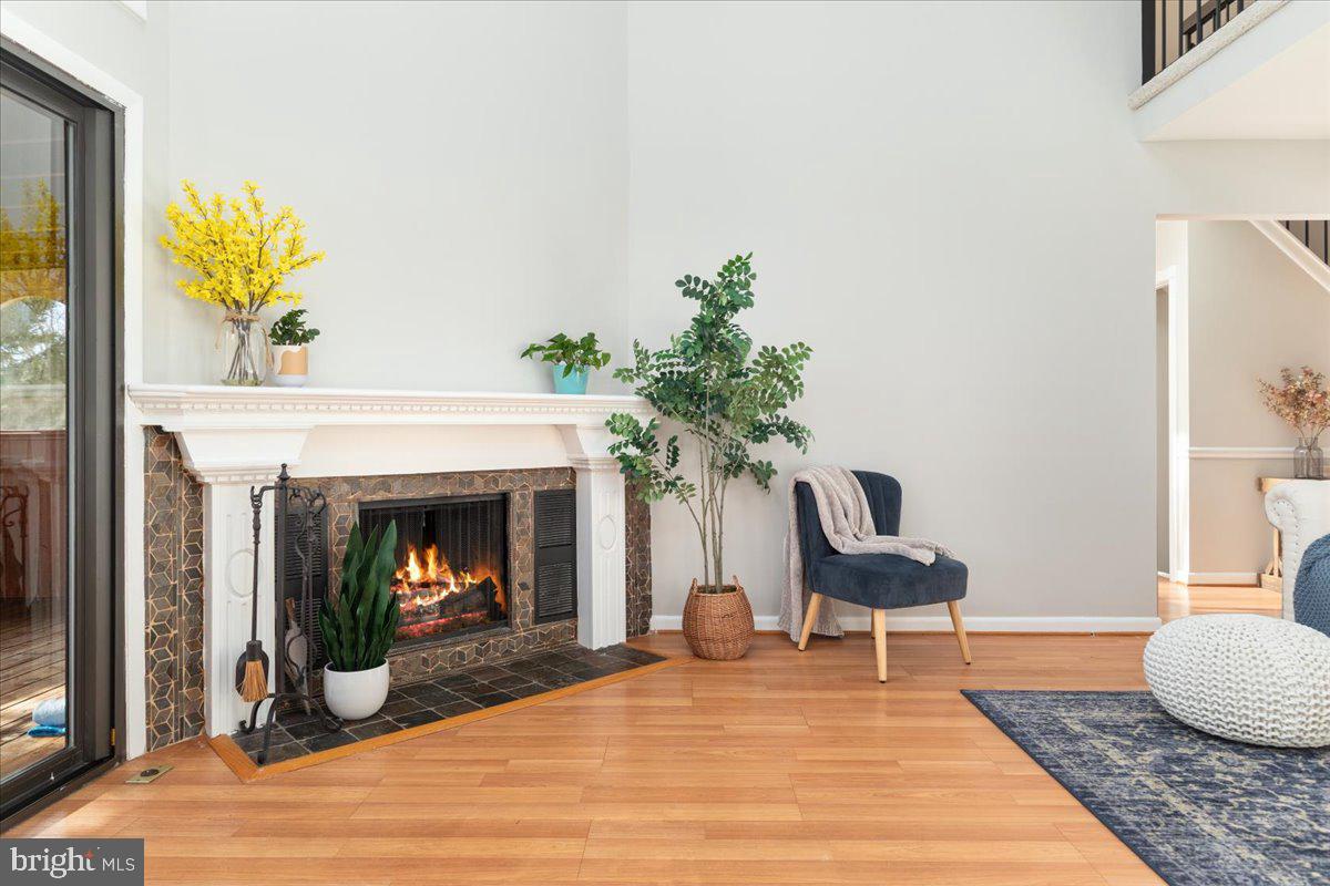 SIGNAL HILL - Residential