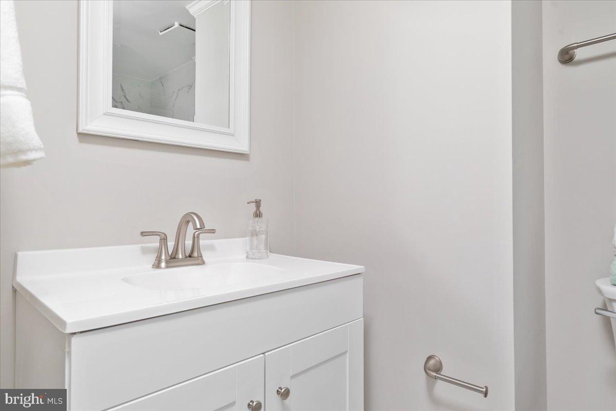 SIGNAL HILL - Residential