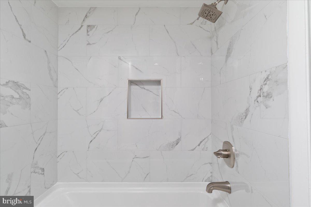 SIGNAL HILL - Residential