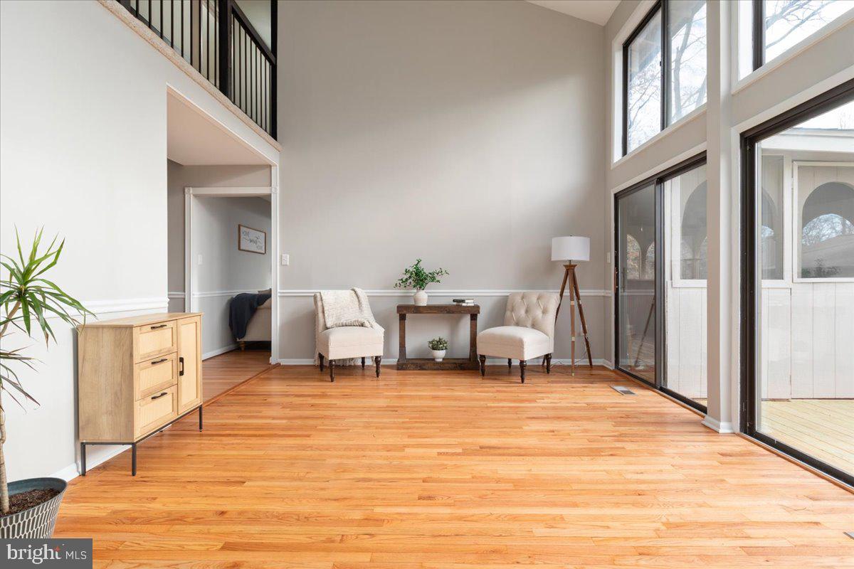 SIGNAL HILL - Residential