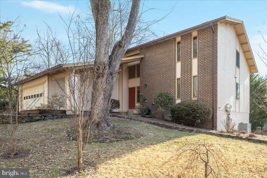 Nestled in a quiet cul-de-sac in the sought-after Signal Hill neighborhood of Burke, this contemporary single-family home has been beautifully updated and offers a truly unique floor plan. Featuring 4 full bathrooms—one on the upper level, one in the basement, and two on the main level—this home provides exceptional functionality and flexibility. The main level includes a spacious bedroom with an en suite, while the upper level boasts a very cool loft area with two additional bedrooms. Vaulted ceilings add to the home’s open and airy feel. The expansive basement includes a legal bedroom, another versatile room that could be used as a bedroom, and ample rec space. Recent upgrades include fresh professional paint throughout, brand-new quartz countertops, refinished hardwood floors in the dining room and main-level bedroom, fully remodeled bathrooms, and a a brand-new roof with a transferable warranty, to name a few! This home perfectly blends modern updates with a distinctive layout, offering space, style, and comfort in a fantastic location. 
Minutes to VRE, Metro, 495/395/95/Braddock, commuter lots, Kings Park Shopping Center, Burke Village Shopping Center, Kings Park Library, Lake Braddock Park, Burke Lake Park, Lake Accotink Park and trails! 1 mile to Lake Braddock Secondary School.  Schedule your showing today!