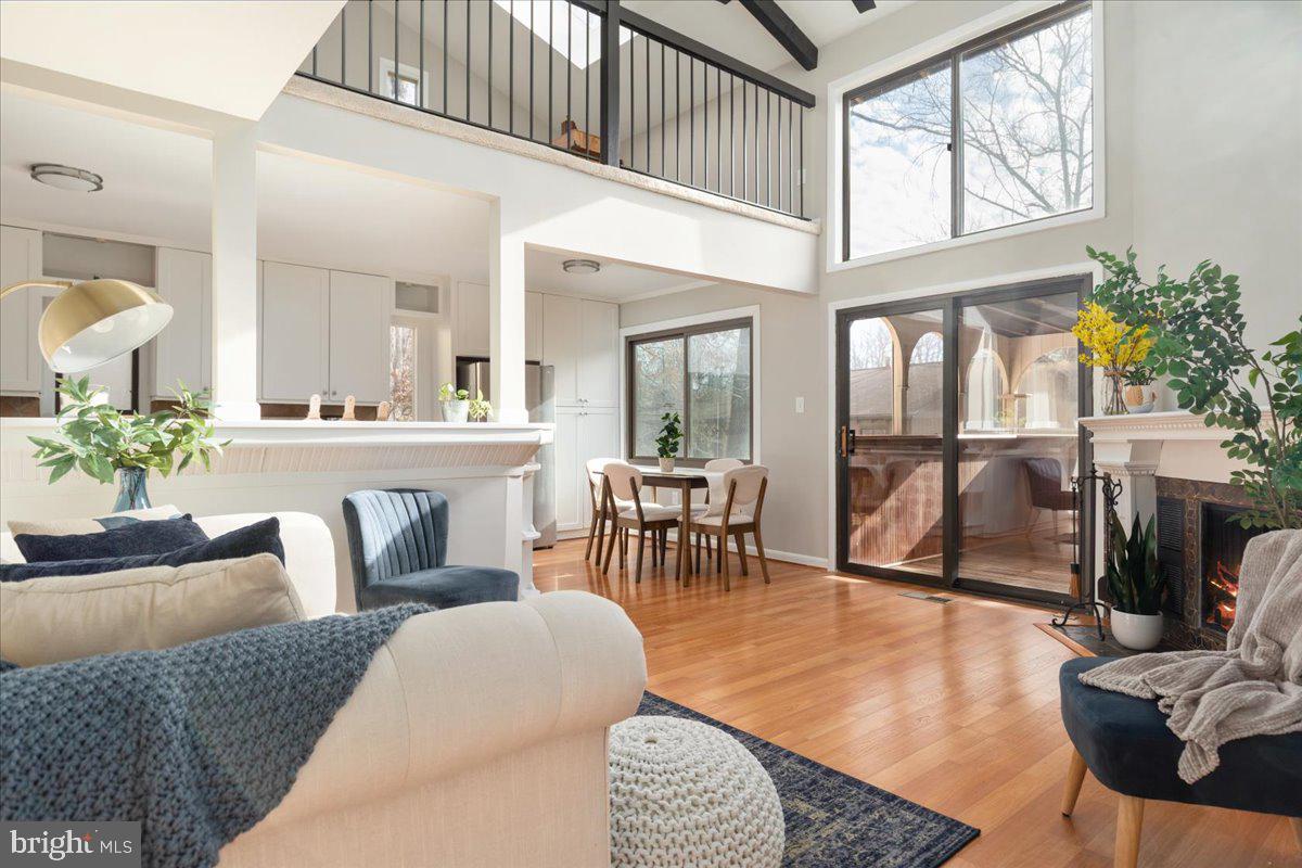 SIGNAL HILL - Residential