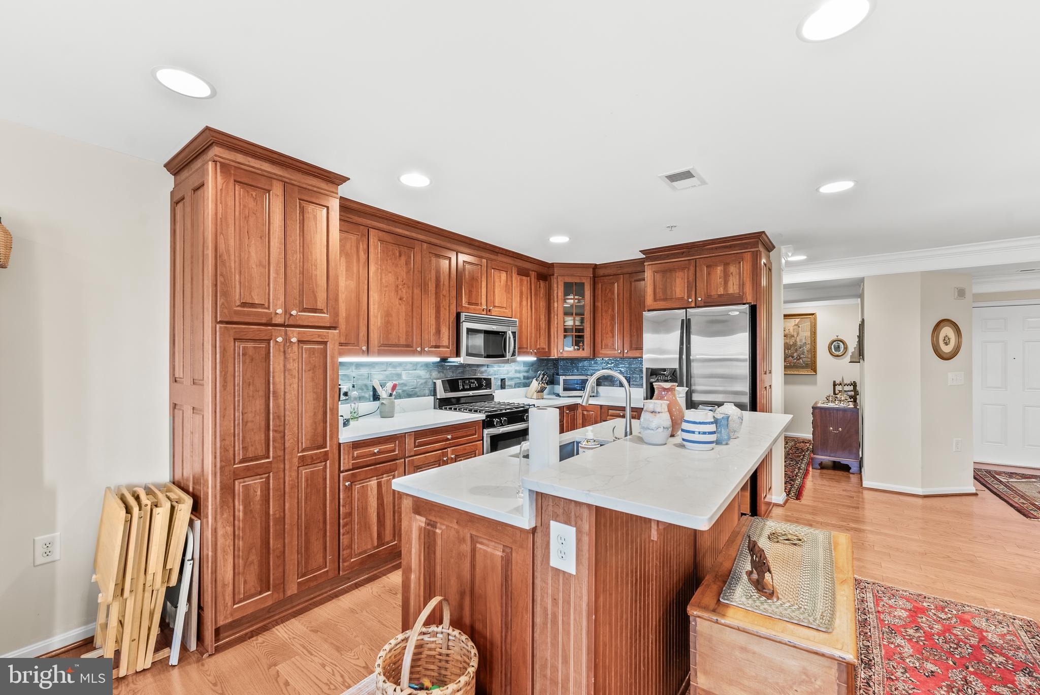 ROUNDWOOD RIDGE - Residential