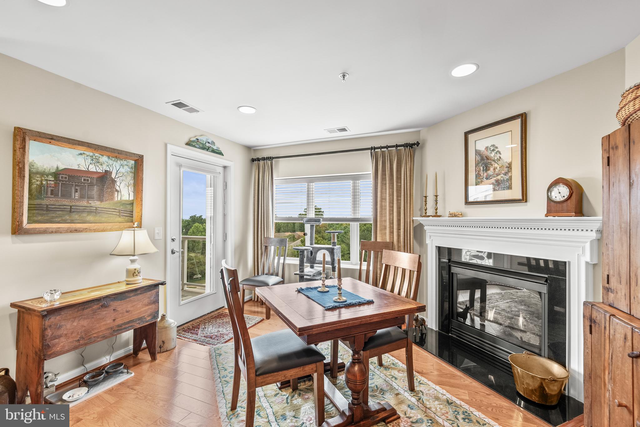 ROUNDWOOD RIDGE - Residential