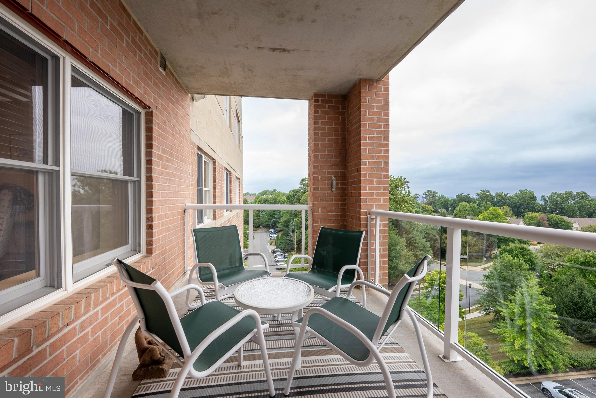 ROUNDWOOD RIDGE - Residential