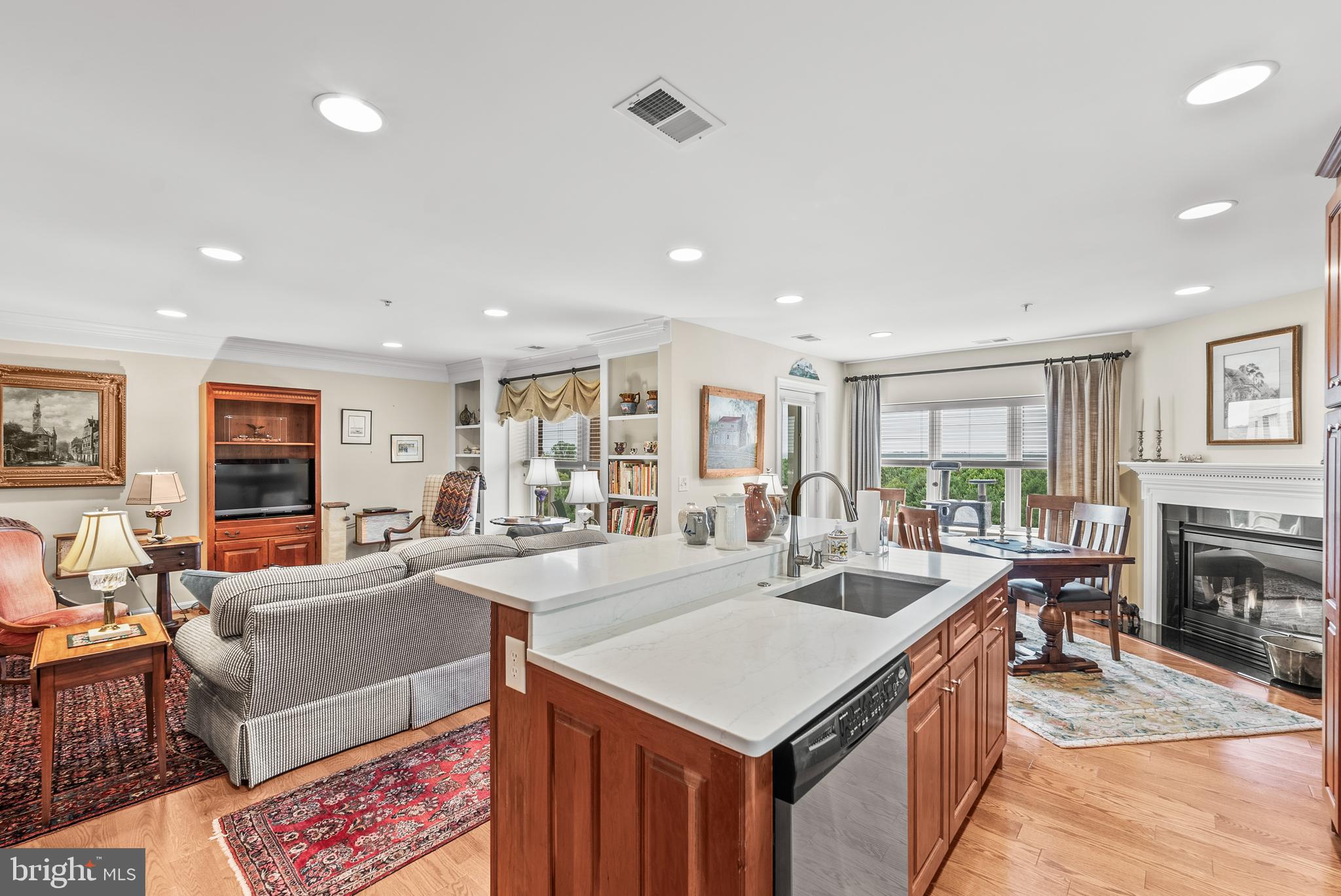 ROUNDWOOD RIDGE - Residential