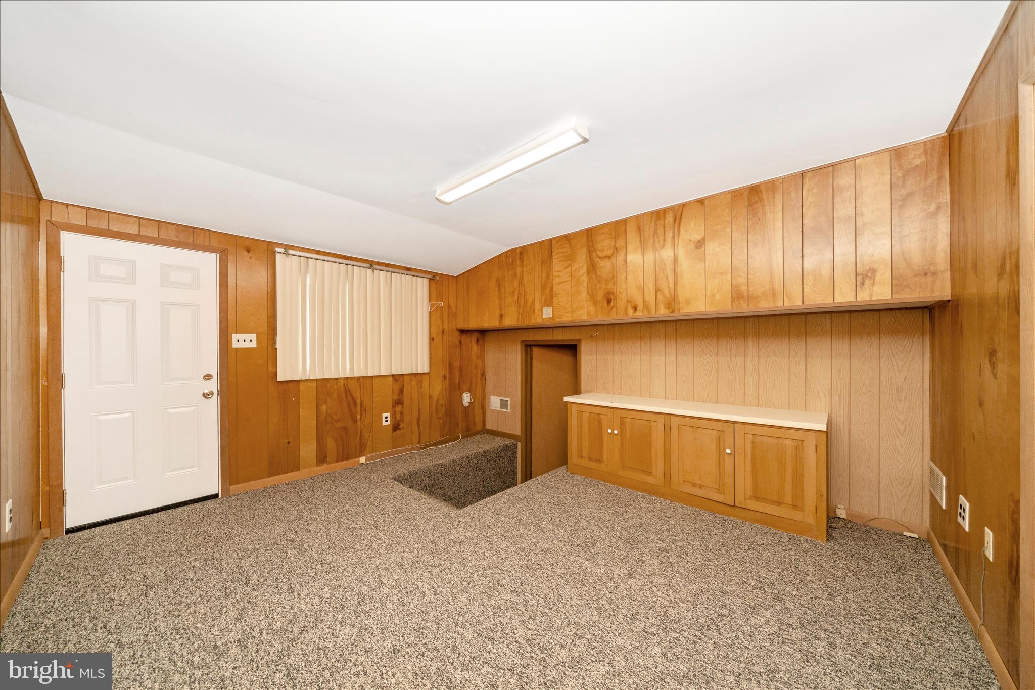 OLD COURT ESTATES - Residential