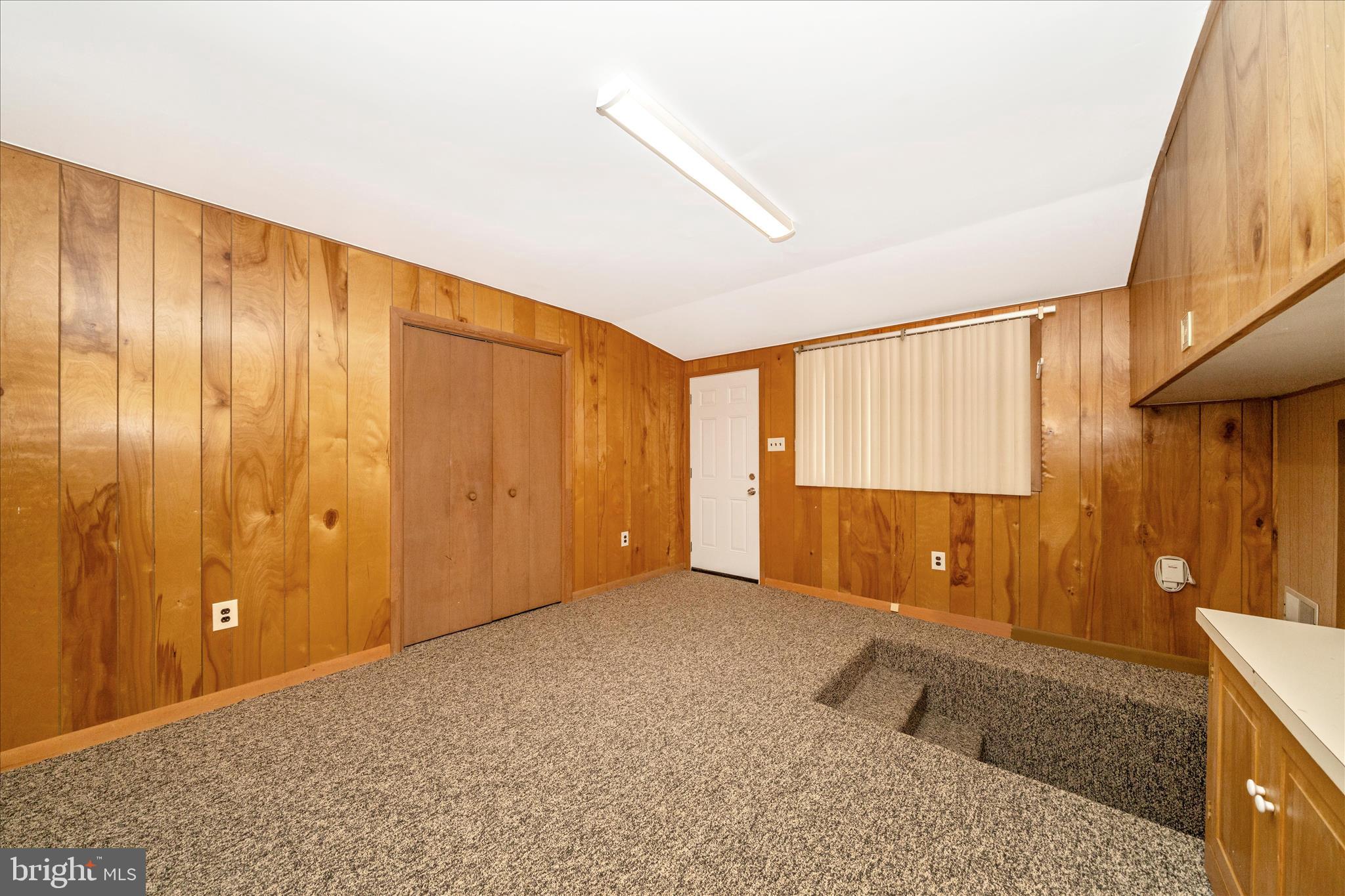 OLD COURT ESTATES - Residential