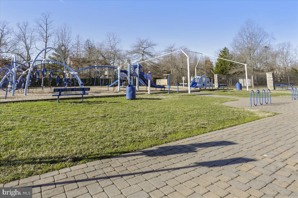 DORCHESTER - Residential