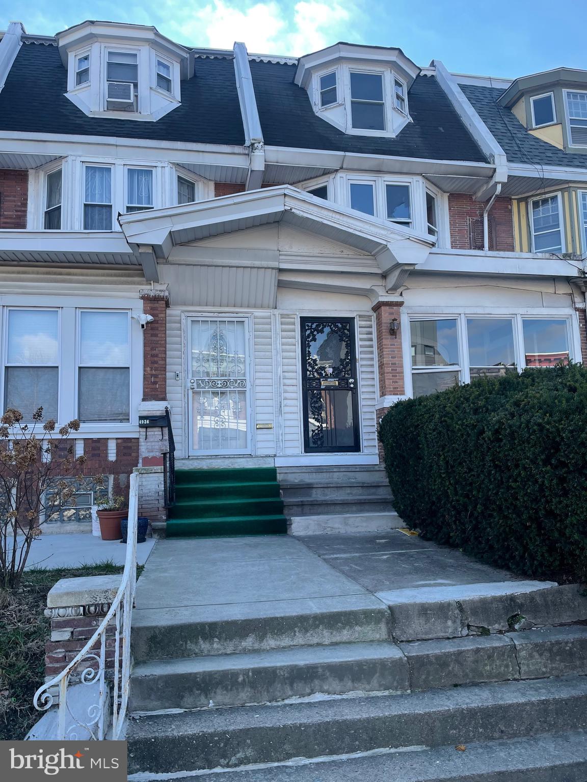 UNIVERSITY CITY - Residential Lease