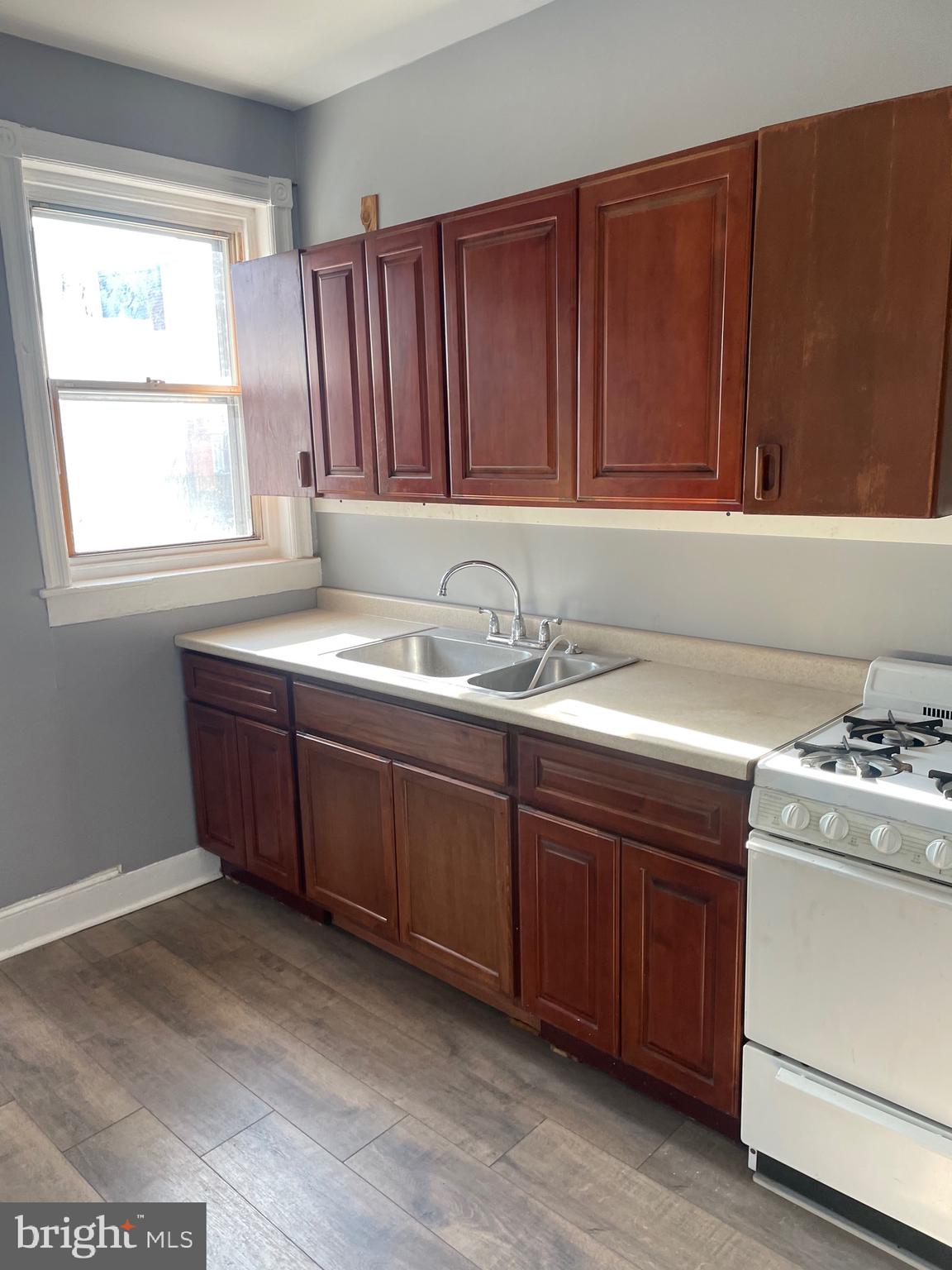 UNIVERSITY CITY - Residential Lease