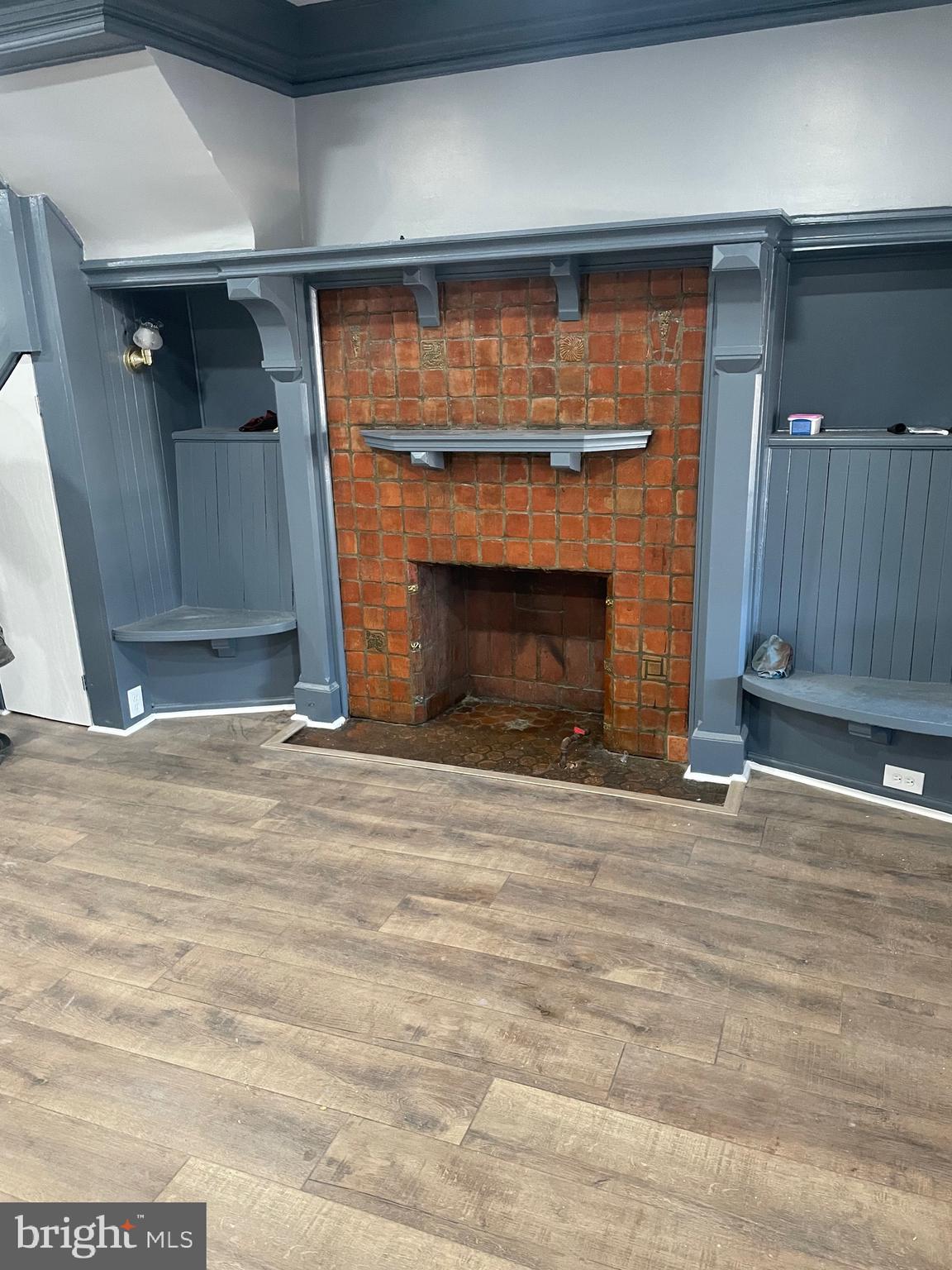 UNIVERSITY CITY - Residential Lease